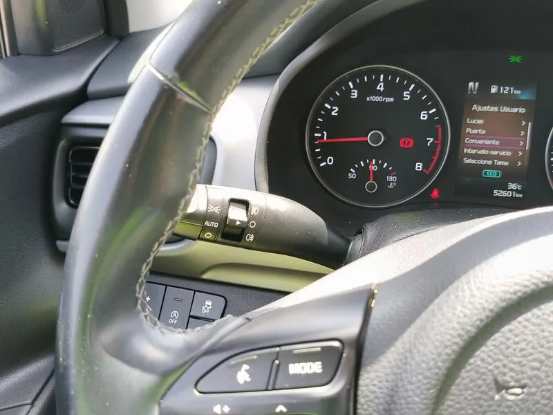 Kia Stonic 1.0 T-GDi MHEV iMT Concept - foto 24