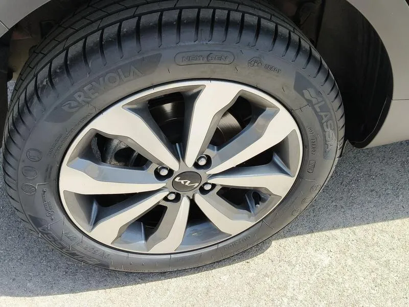 Kia Stonic 1.0 T-GDi MHEV iMT Concept - foto 36