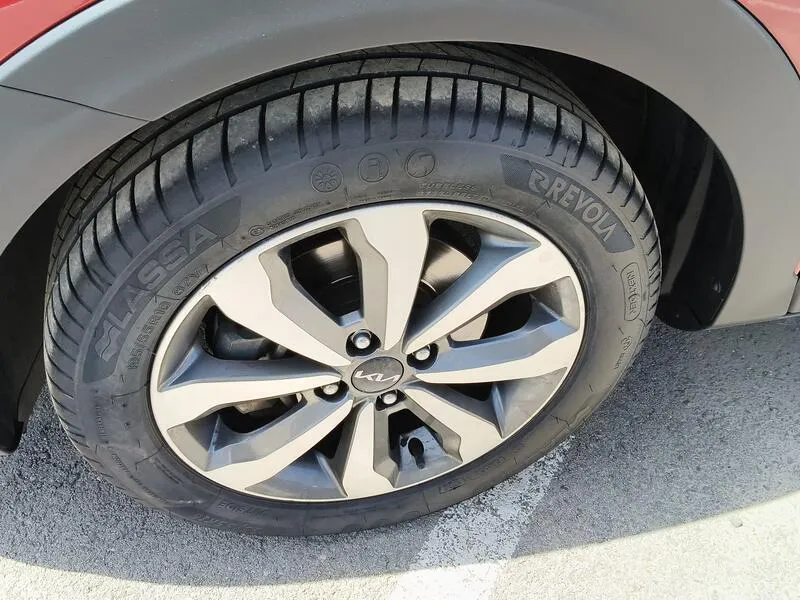 Kia Stonic 1.0 T-GDi MHEV iMT Concept - foto 40