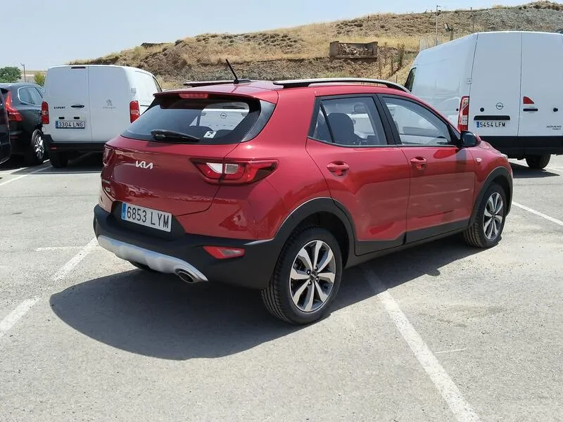 Kia Stonic 1.0 T-GDi MHEV iMT Concept - foto 6