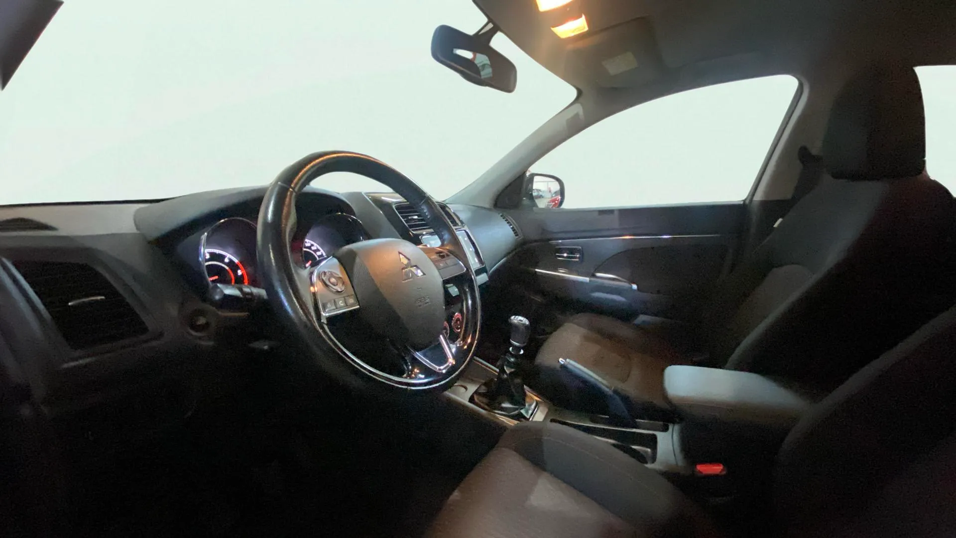 Mitsubishi ASX 160 DI-D Motion - foto 15