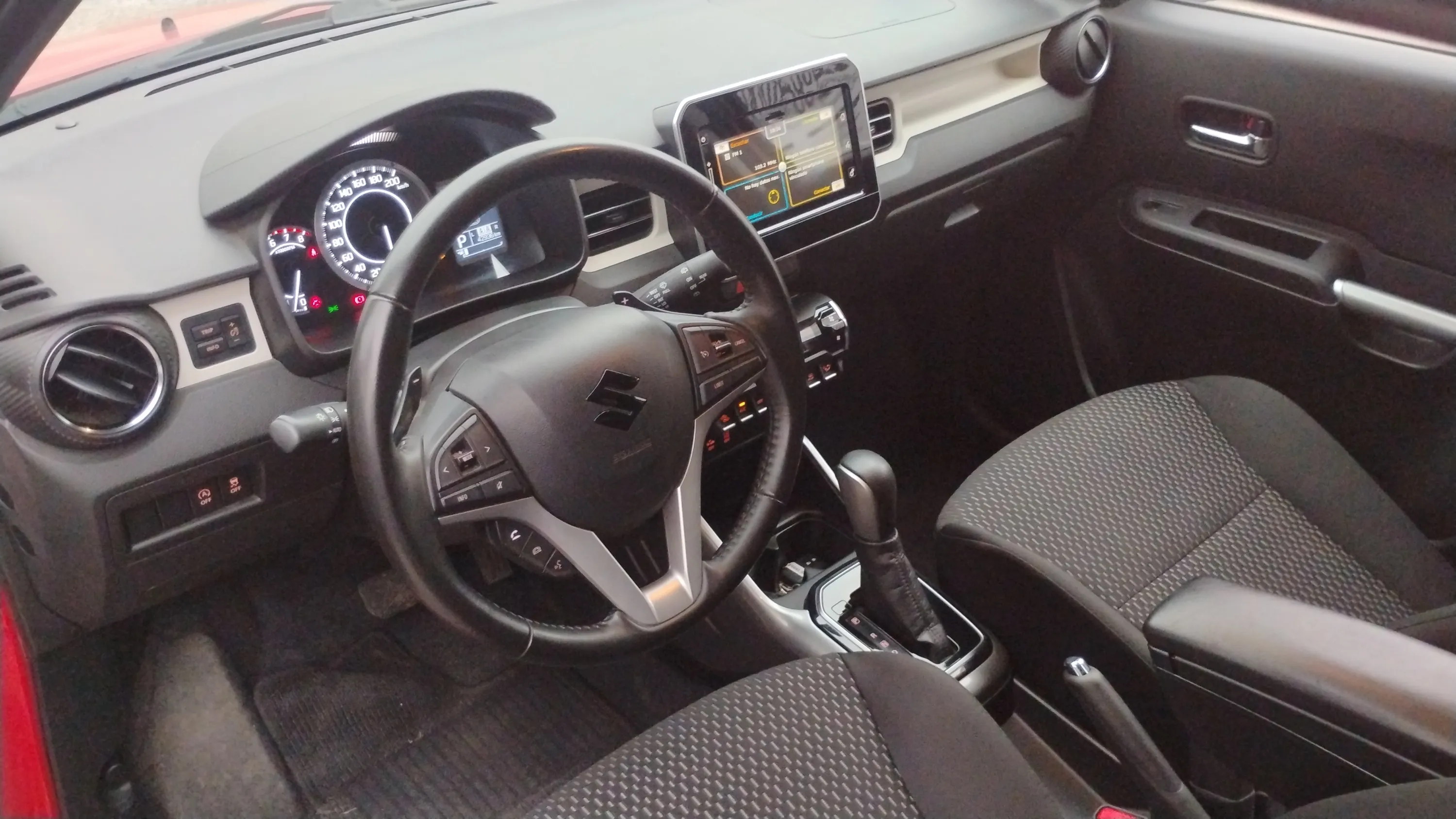 Suzuki Ignis 1.2 GLX Mild Hybrid CVT - foto 18