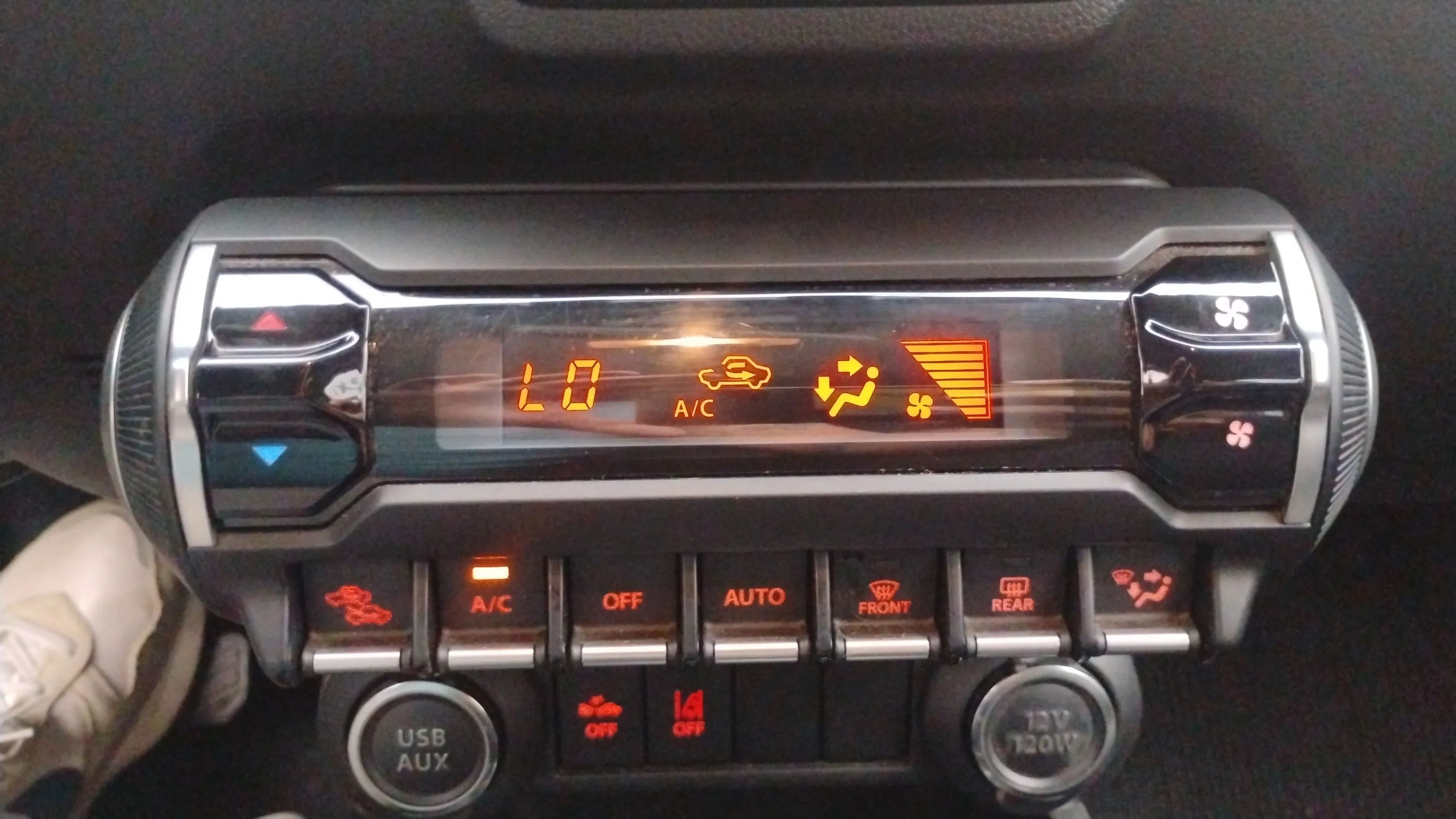 Suzuki Ignis 1.2 GLX Mild Hybrid CVT - foto 15