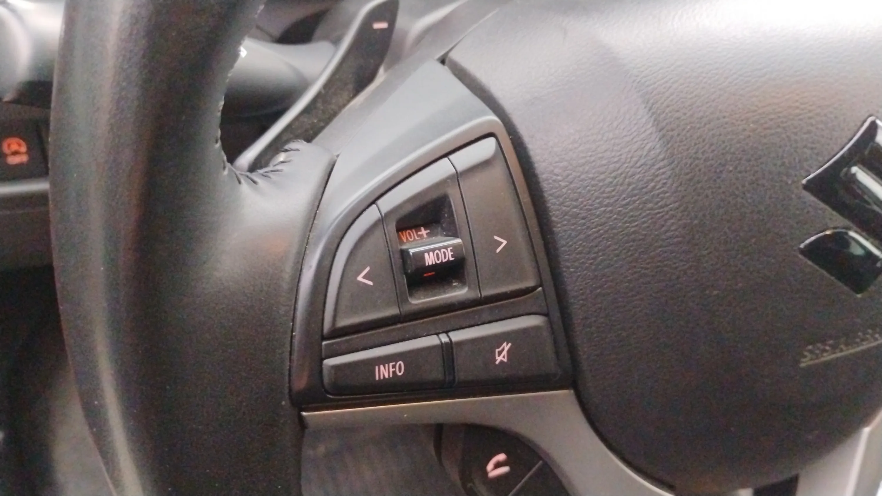 Suzuki Ignis 1.2 GLX Mild Hybrid CVT - foto 11