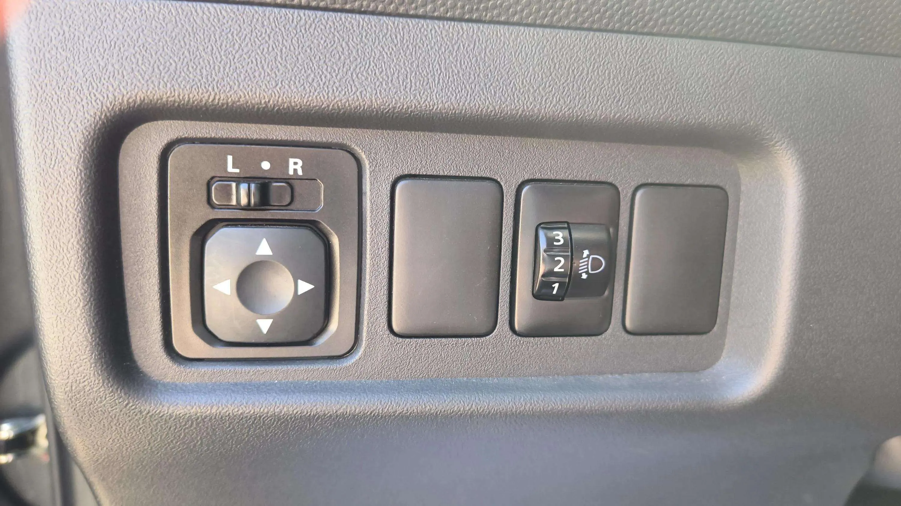Mitsubishi Space Star 120 MPI Motion - foto 16