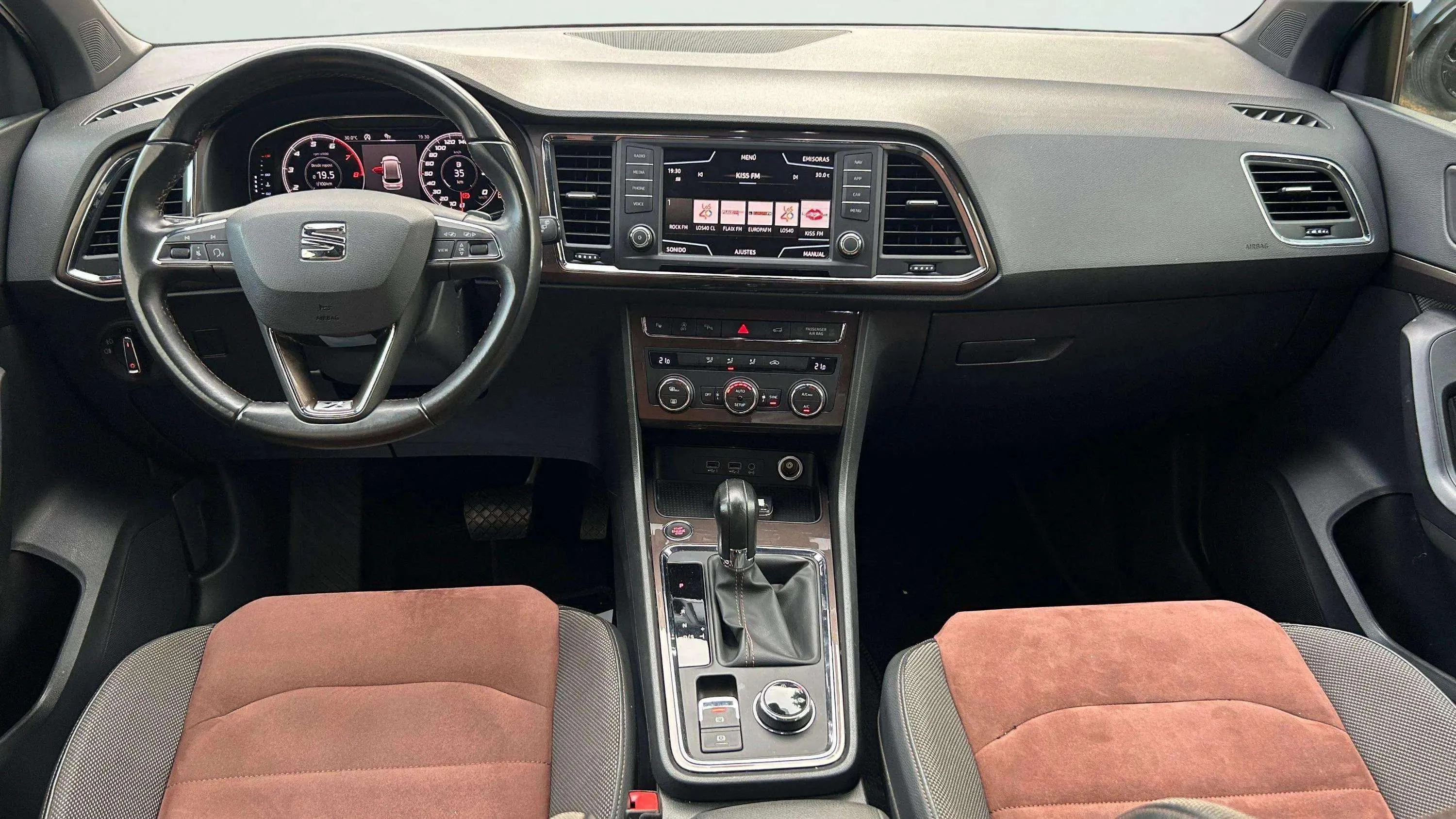 SEAT Ateca 1.5 TSI DSG Xcel Edit. - foto 9