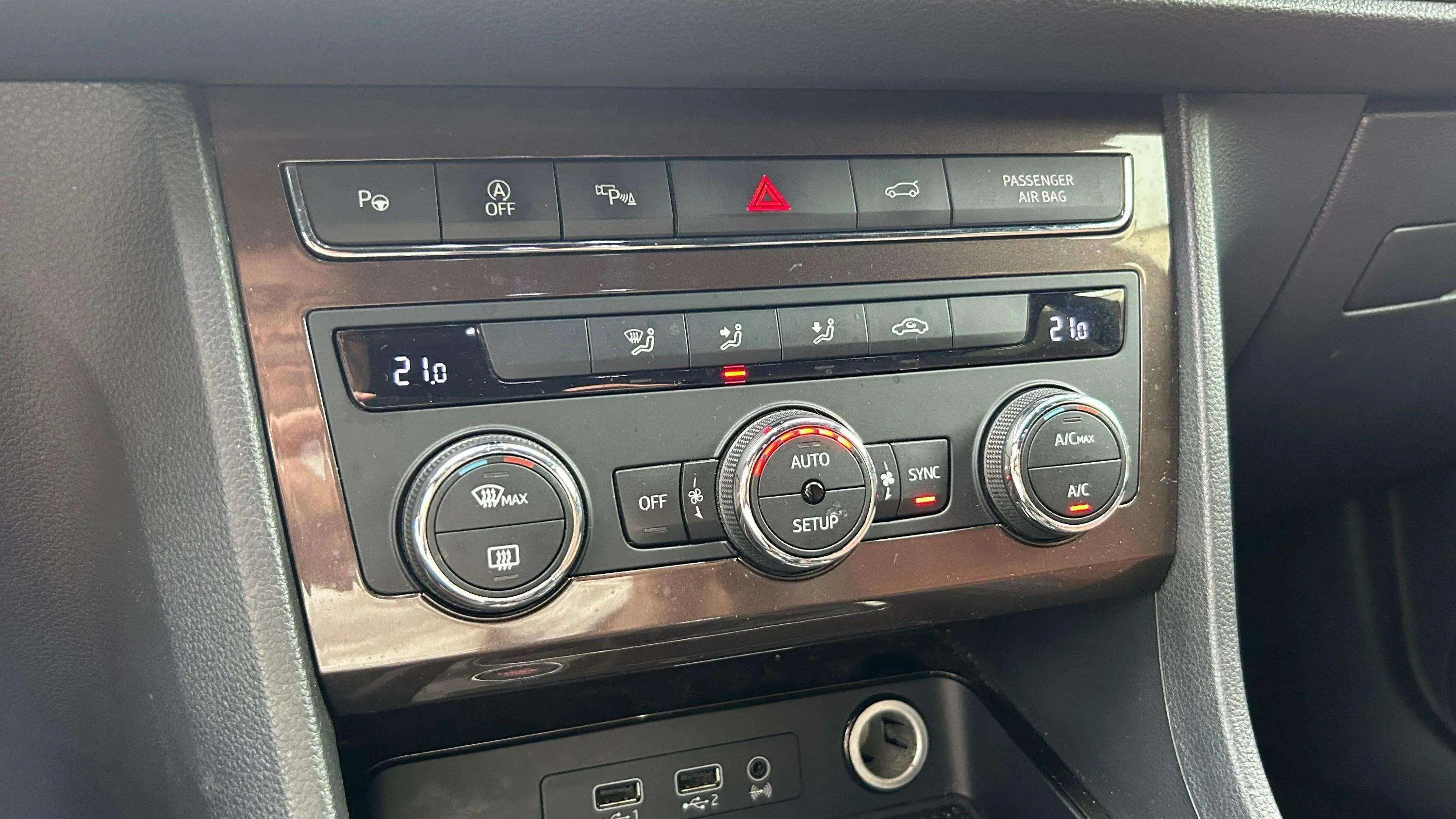 SEAT Ateca 1.5 TSI DSG Xcel Edit. - foto 25