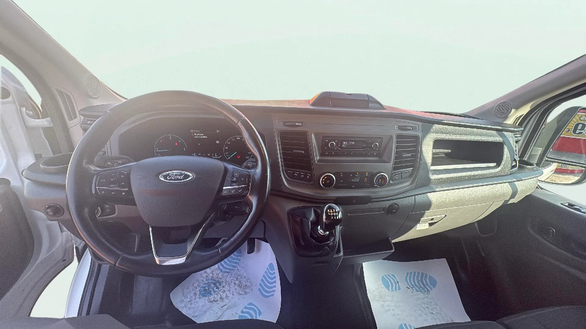 Ford Transit 310 L2H2 Mixta Ambiente Delantera - foto 9