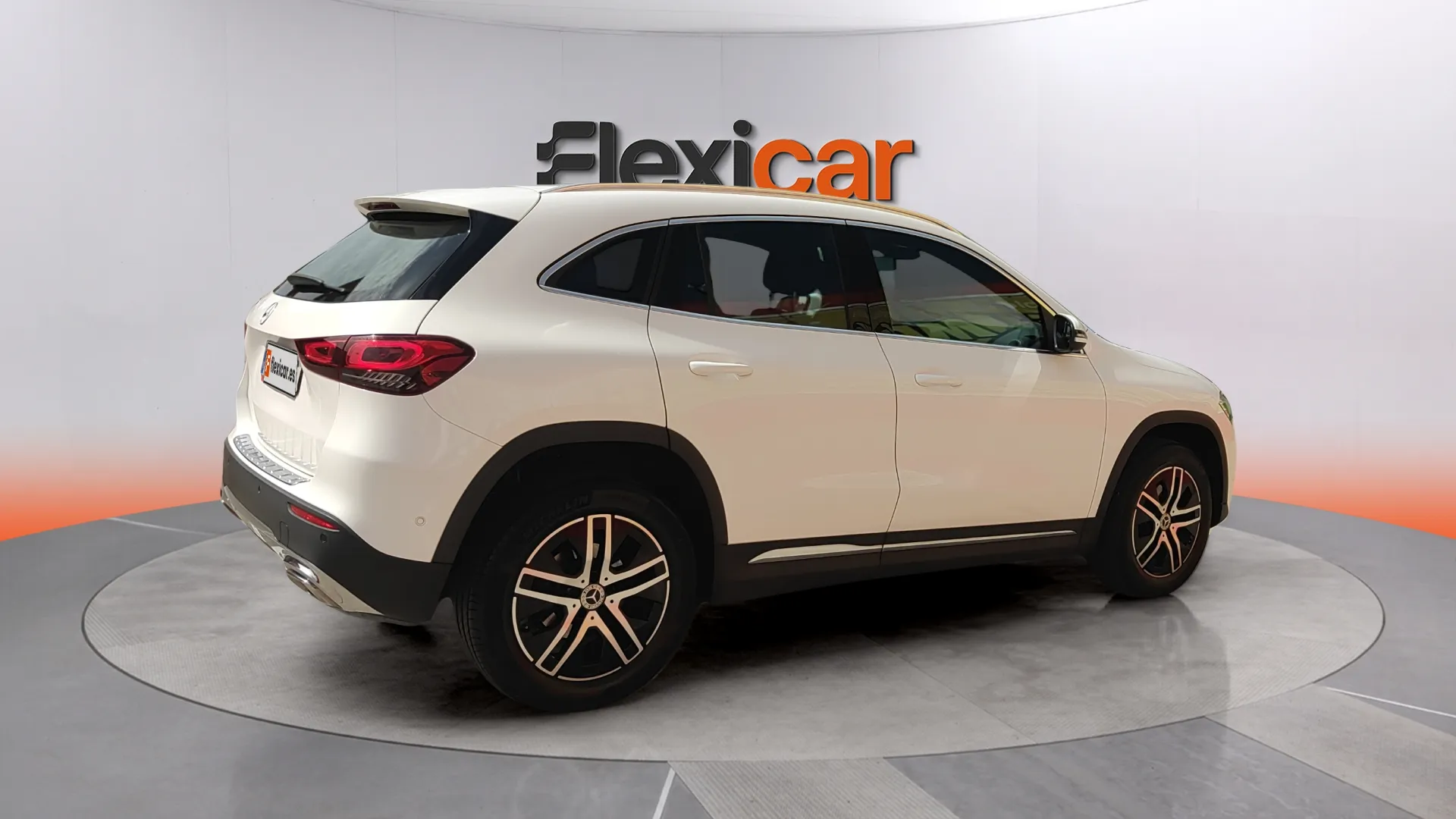 Mercedes-Benz GLA 200 D - foto 4