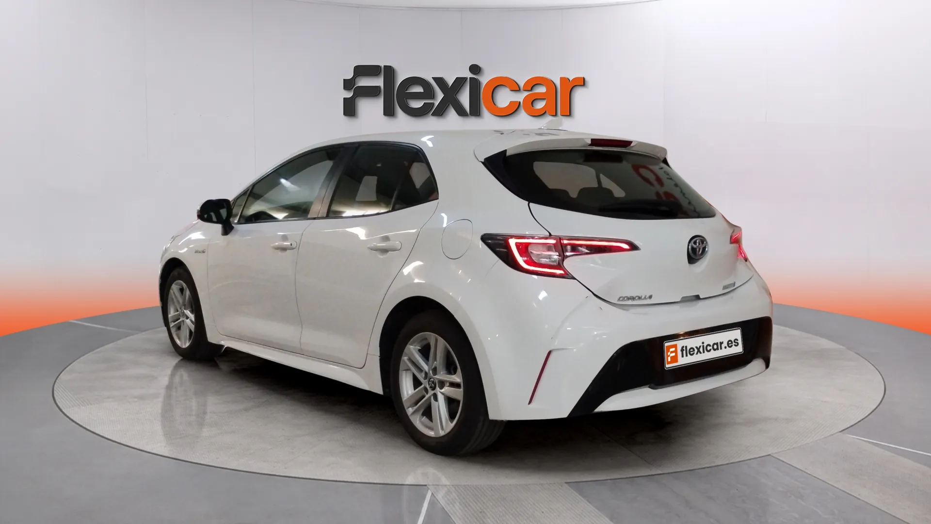 Toyota Corolla 1.8 125H Business E-CVT - foto 8