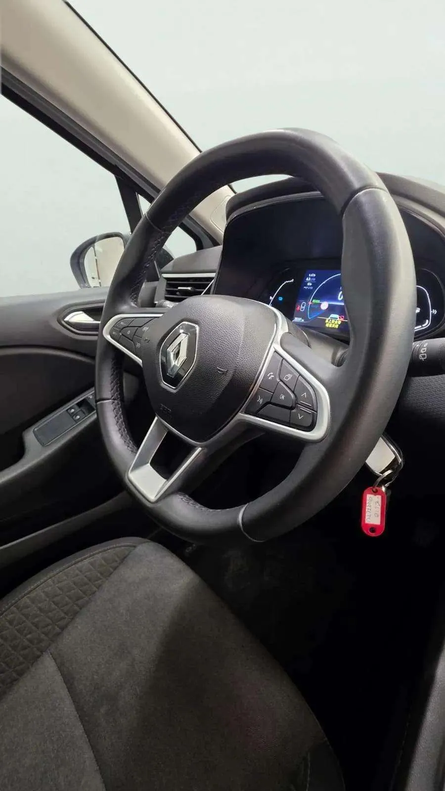 Renault Clio Zen E-Tech Híbrido - foto 15