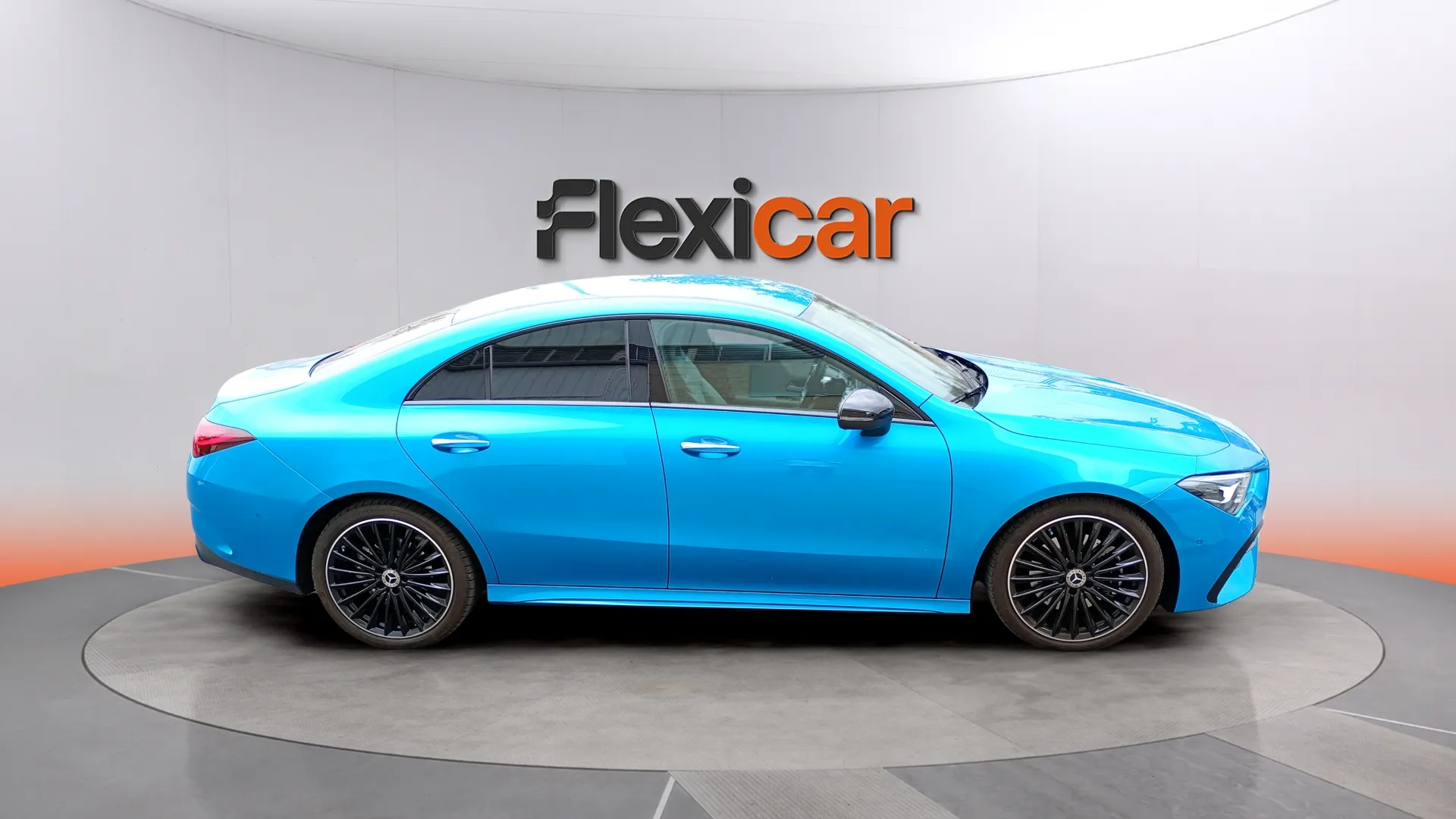 Mercedes-Benz CLA 200 - foto 2