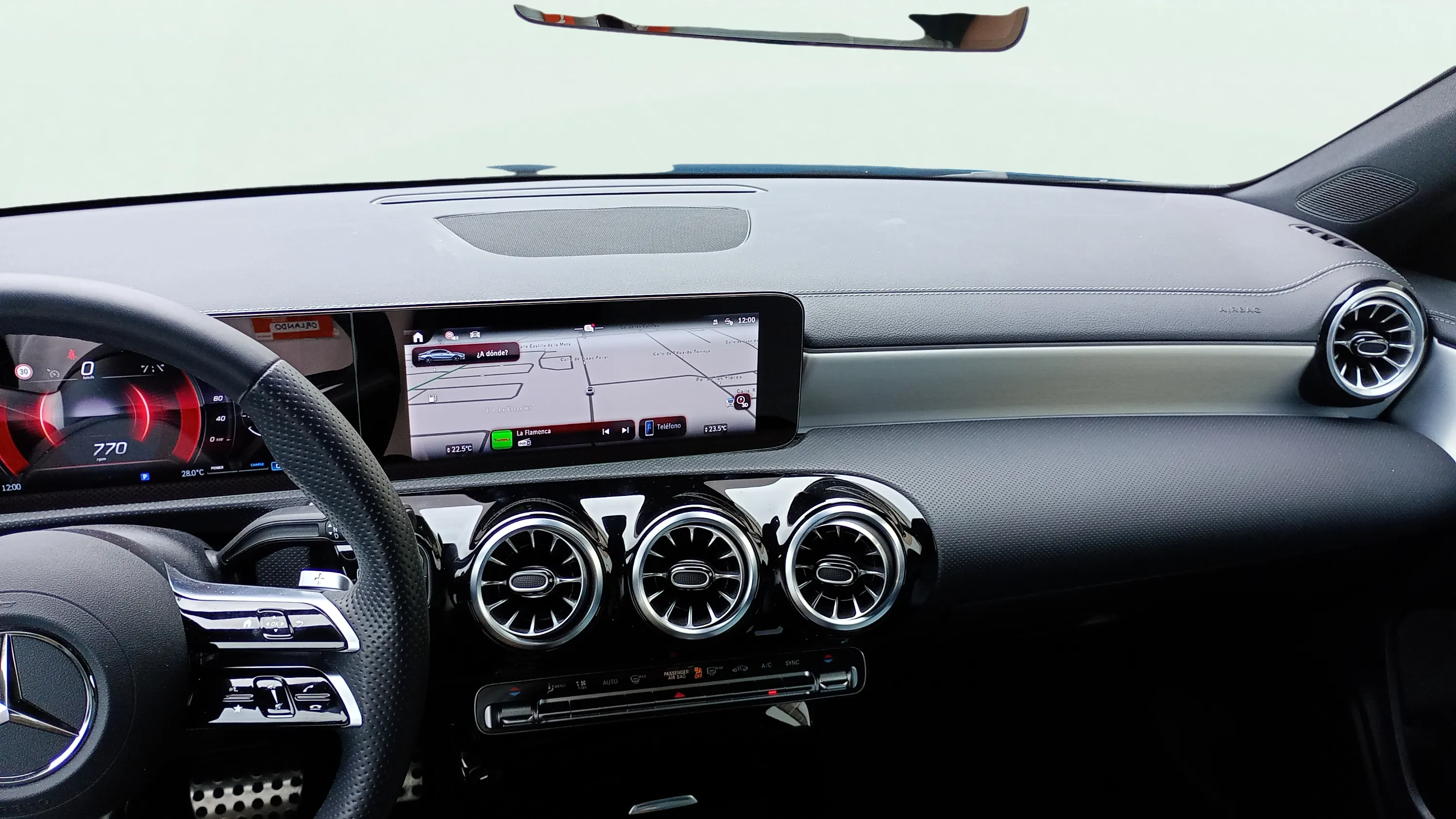 Mercedes-Benz CLA 200 - foto 27