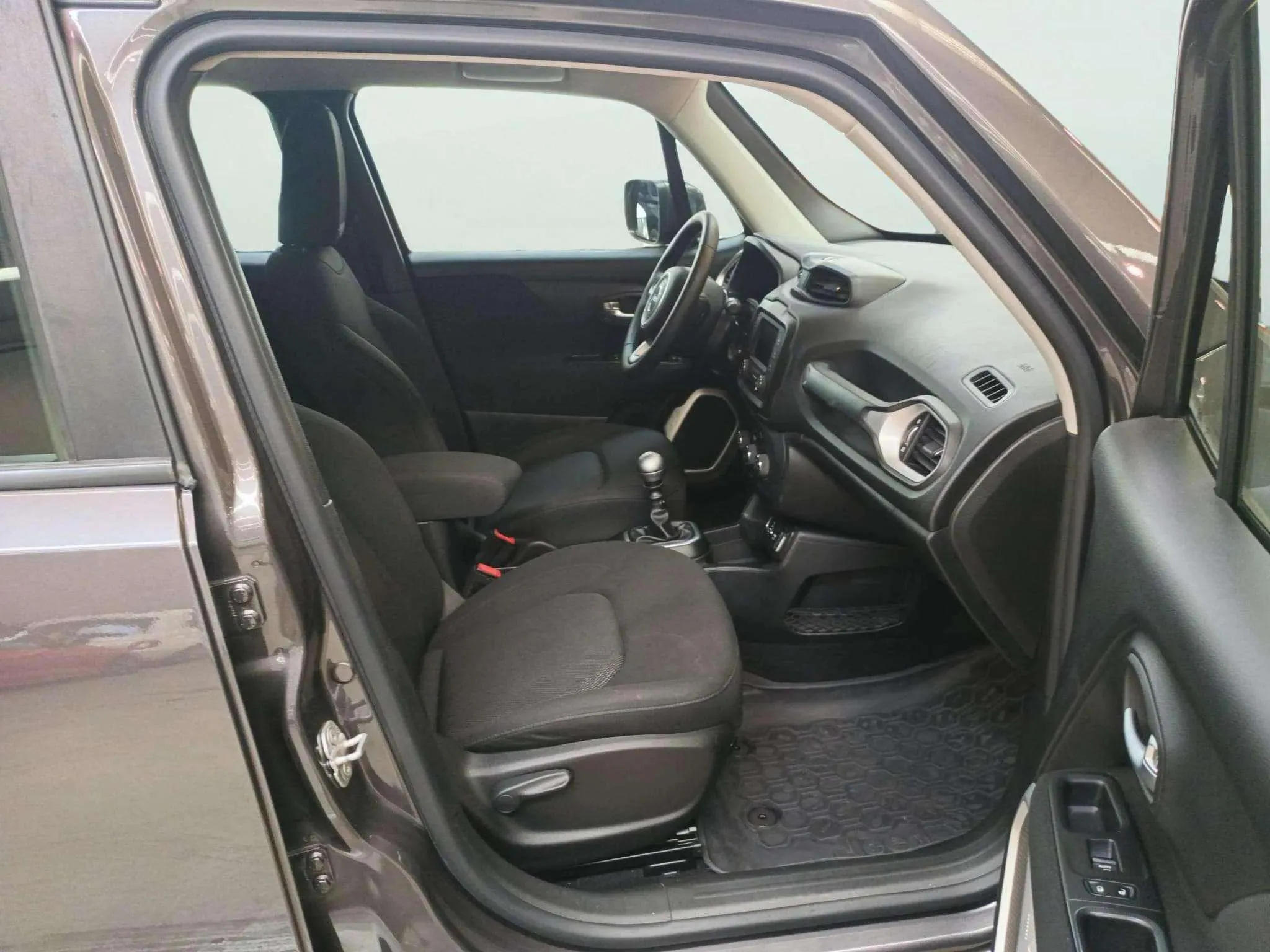 Jeep Renegade 1.6 Mjet Longitude 4x2 E6 - foto 9
