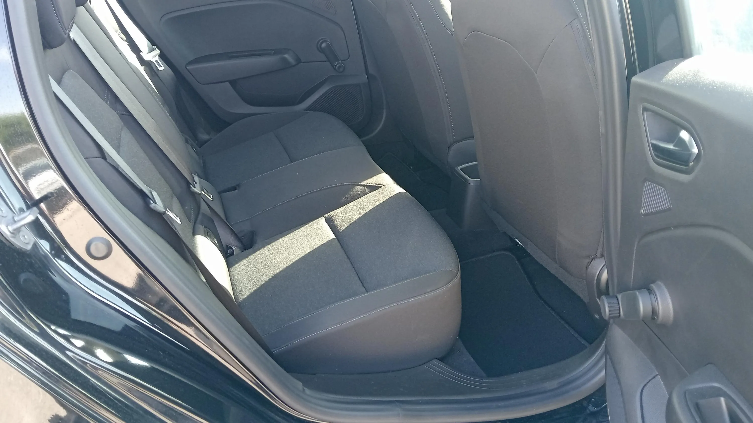 Renault Clio Equilibre TCe - foto 18