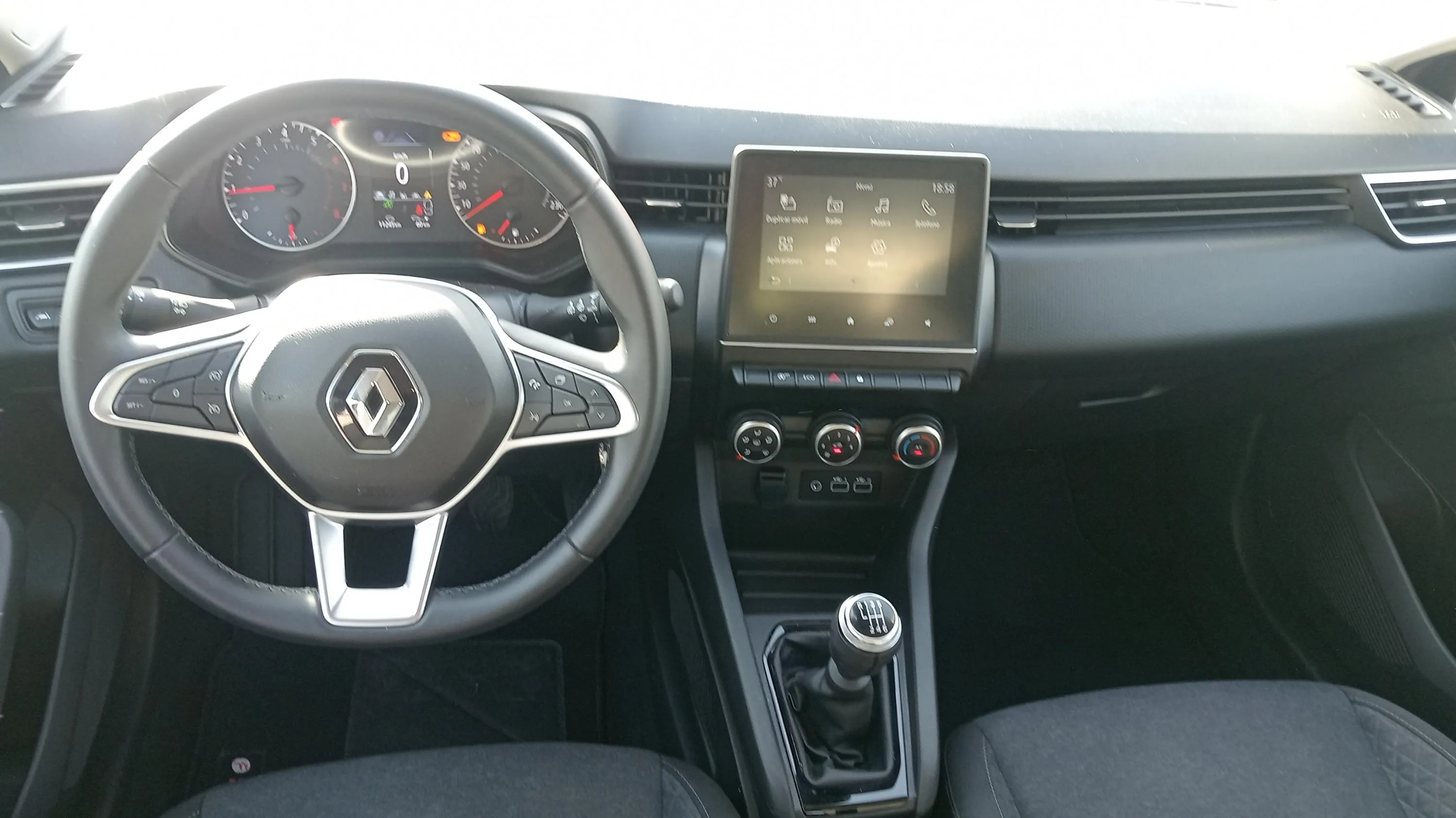 Renault Clio Equilibre TCe - foto 16