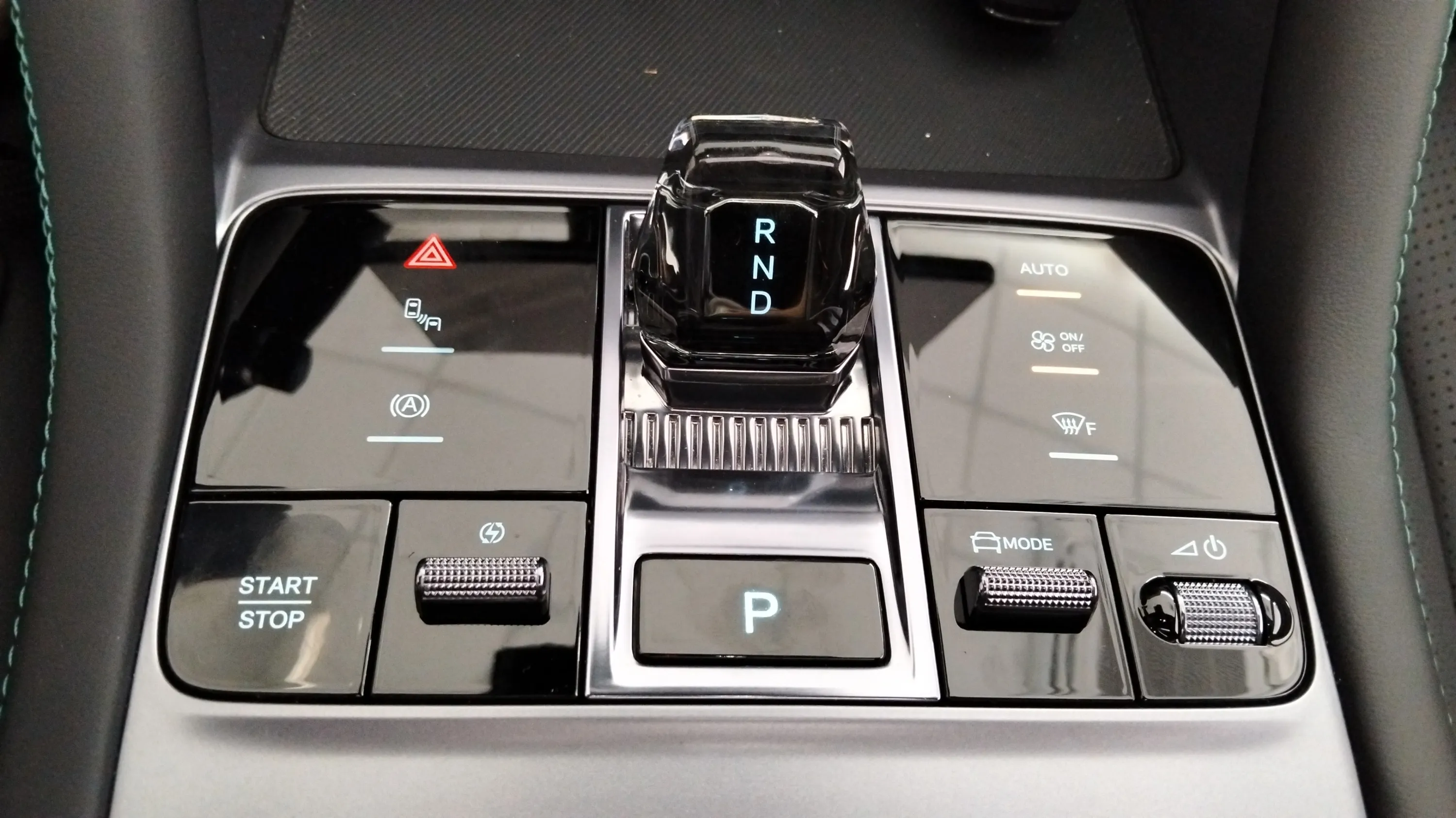BYD Seal U 72 kWh Comfort - foto 23