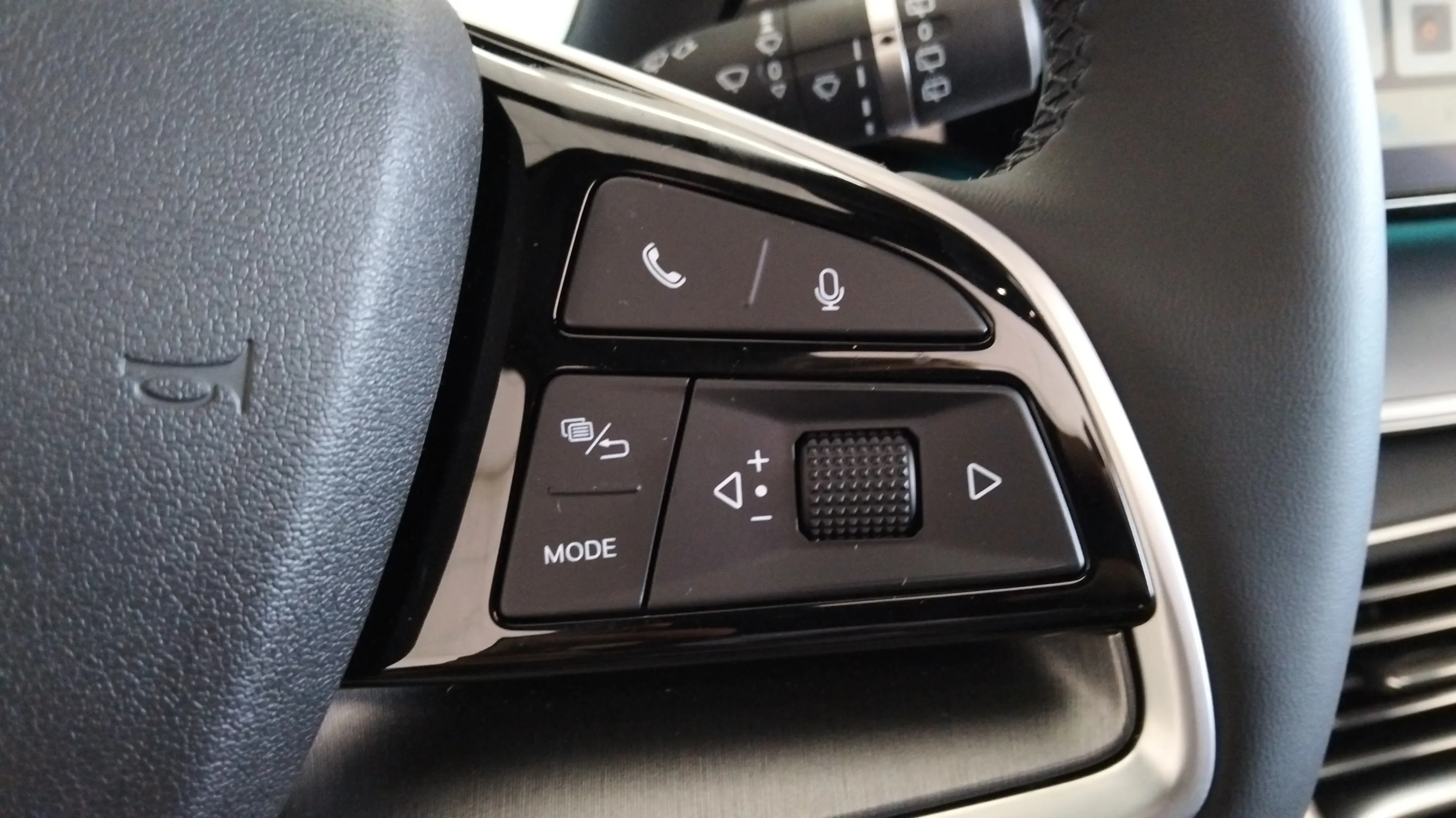 BYD Seal U 72 kWh Comfort - foto 19