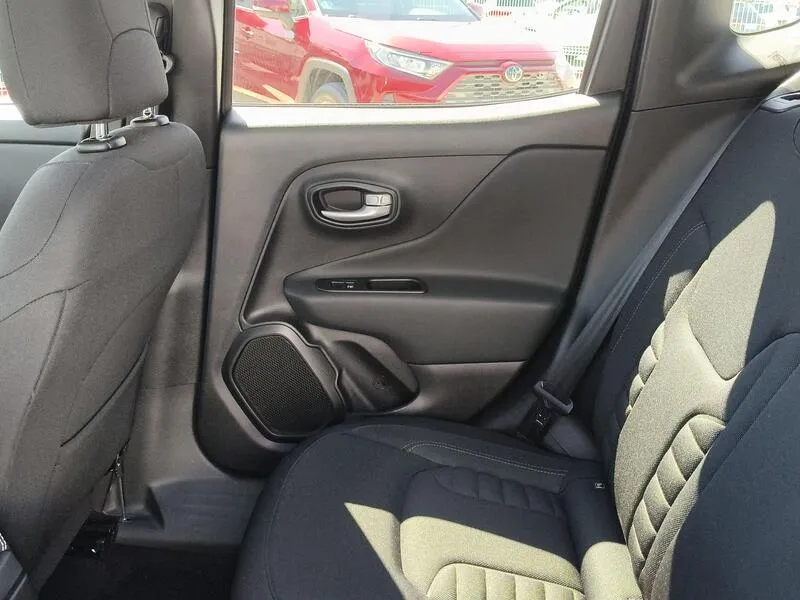 Jeep Renegade North Star Plug-In-Hybrid 4xe 1.3 PHEV - foto 31