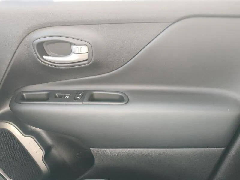 Jeep Renegade North Star Plug-In-Hybrid 4xe 1.3 PHEV - foto 19
