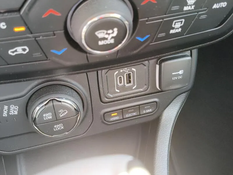 Jeep Renegade North Star Plug-In-Hybrid 4xe 1.3 PHEV - foto 15