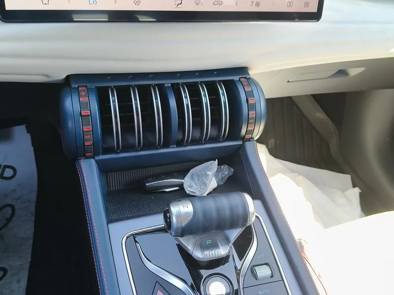 BYD Atto 3 Design - foto 12