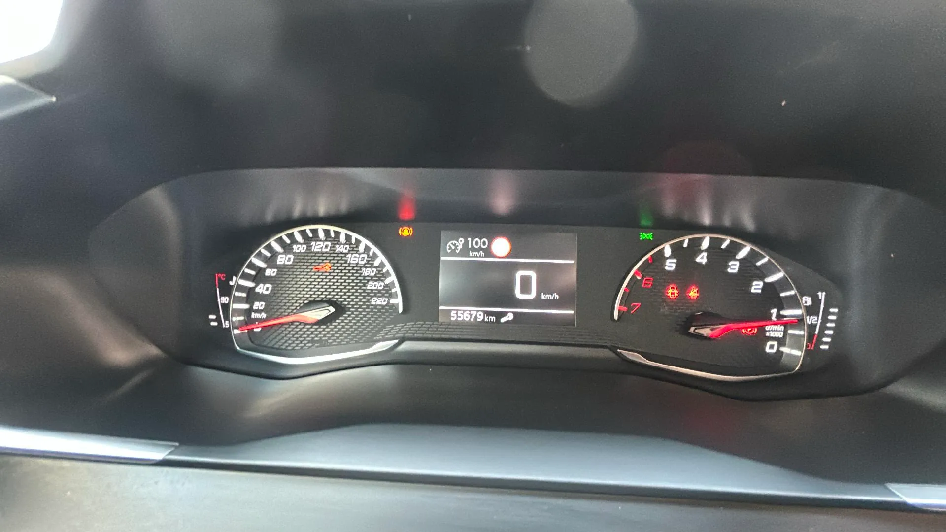 Peugeot 2008 Active BlueHDi - foto 12