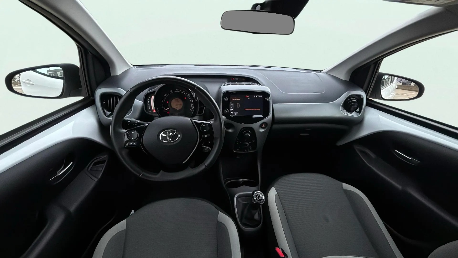 Toyota Aygo 1.0 70 x-play - foto 16