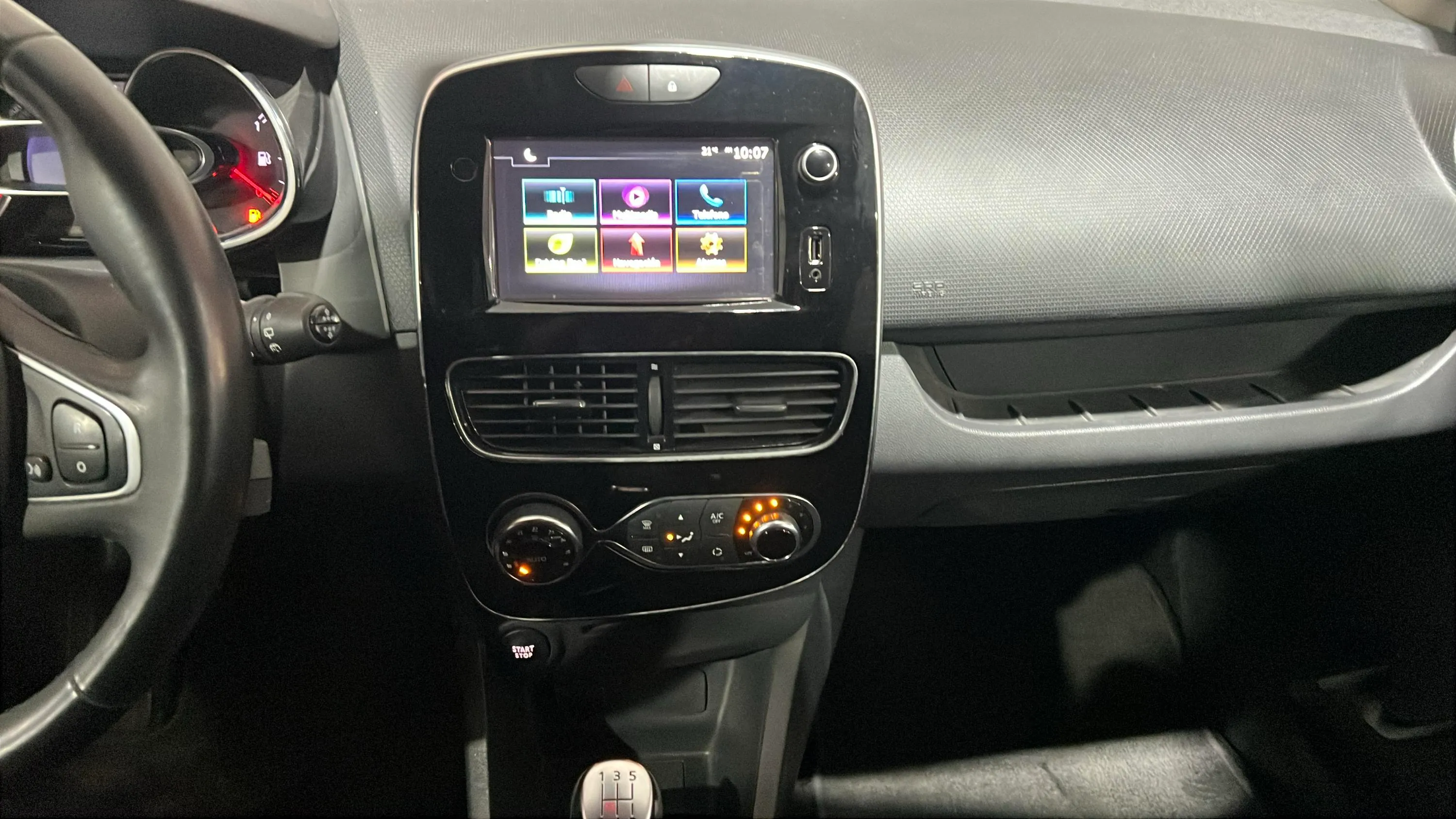 Renault Clio Sp. T. Limited TCe -18 - foto 14