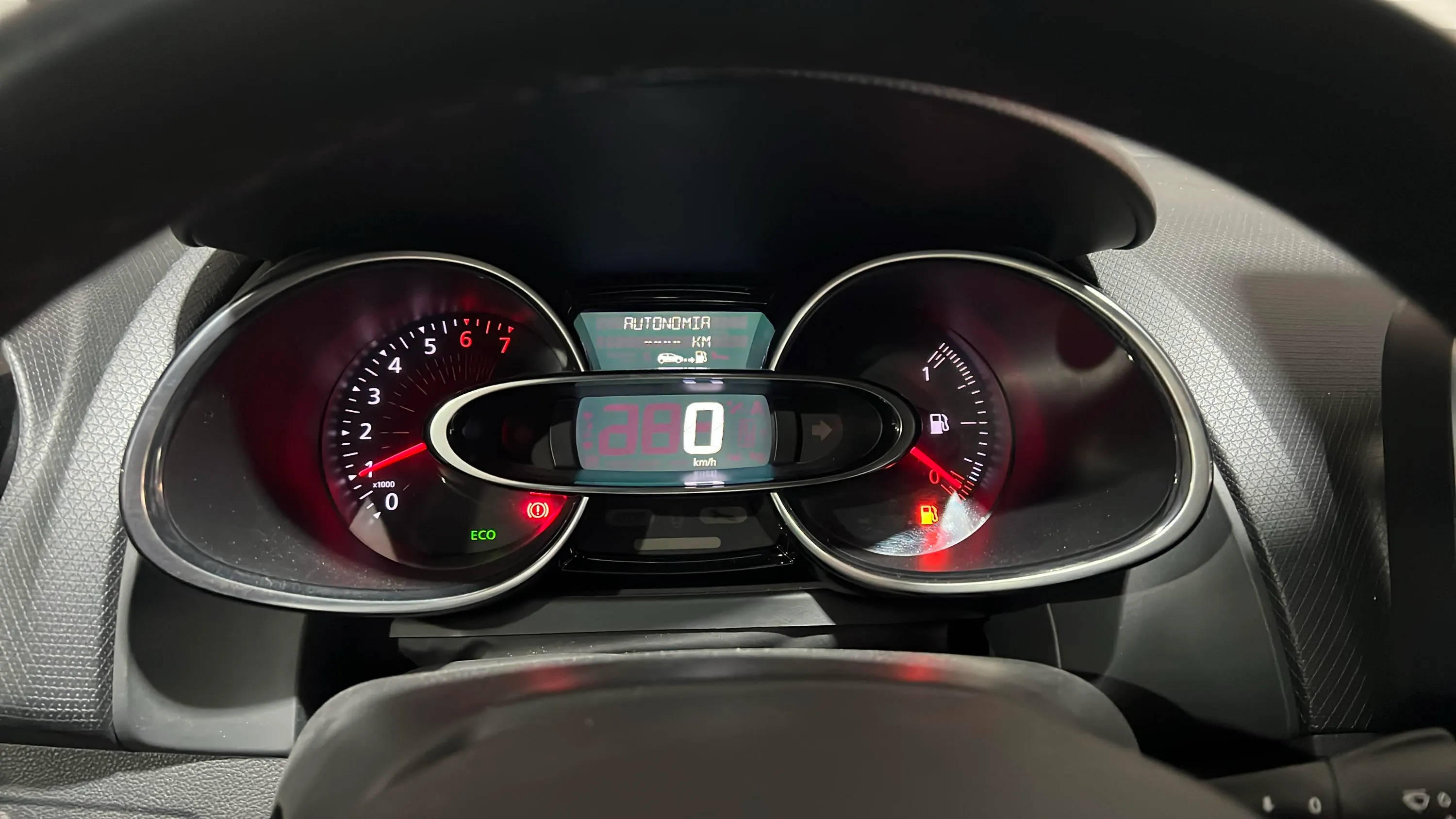 Renault Clio Sp. T. Limited TCe -18 - foto 13