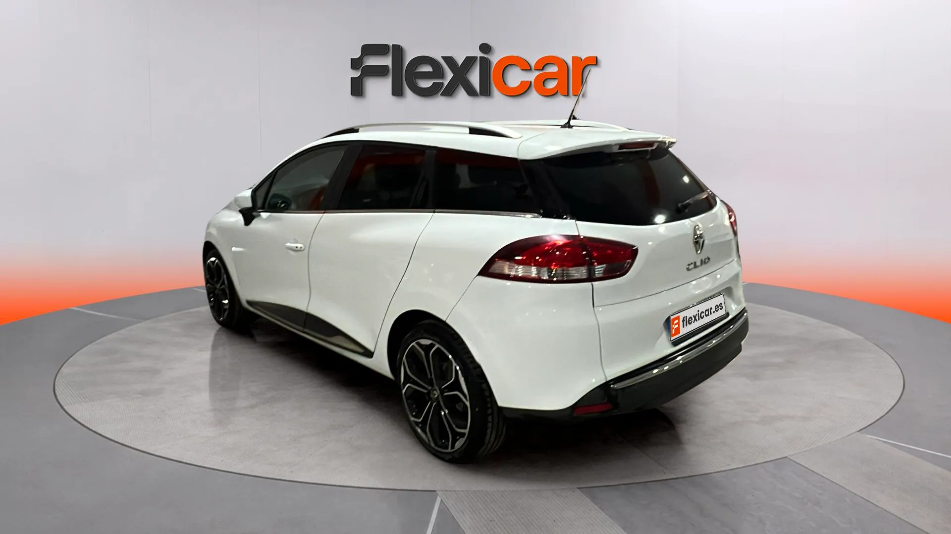 Renault Clio Sp. T. Limited TCe -18 - foto 5
