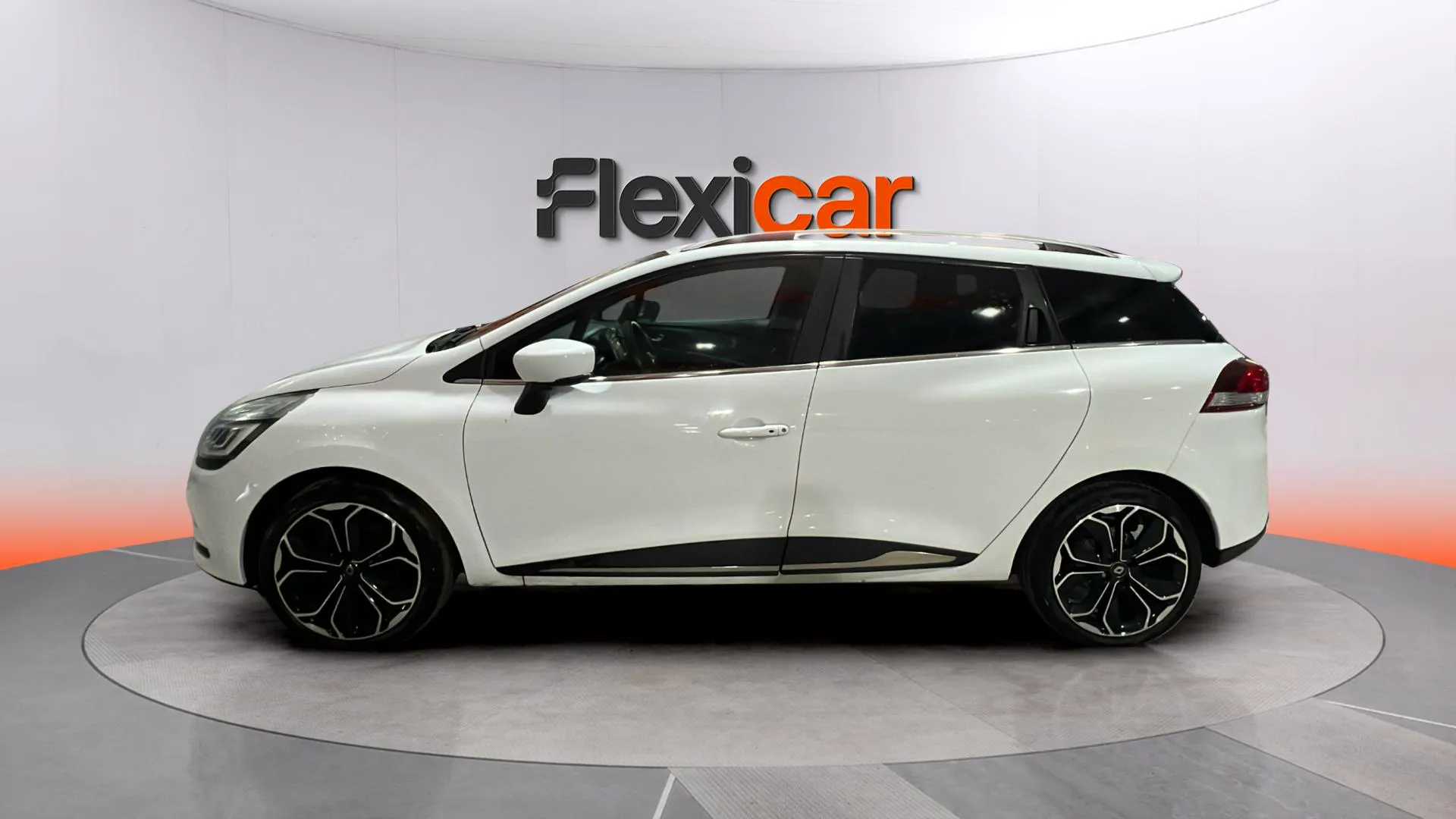 Renault Clio Sp. T. Limited TCe -18 - foto 4