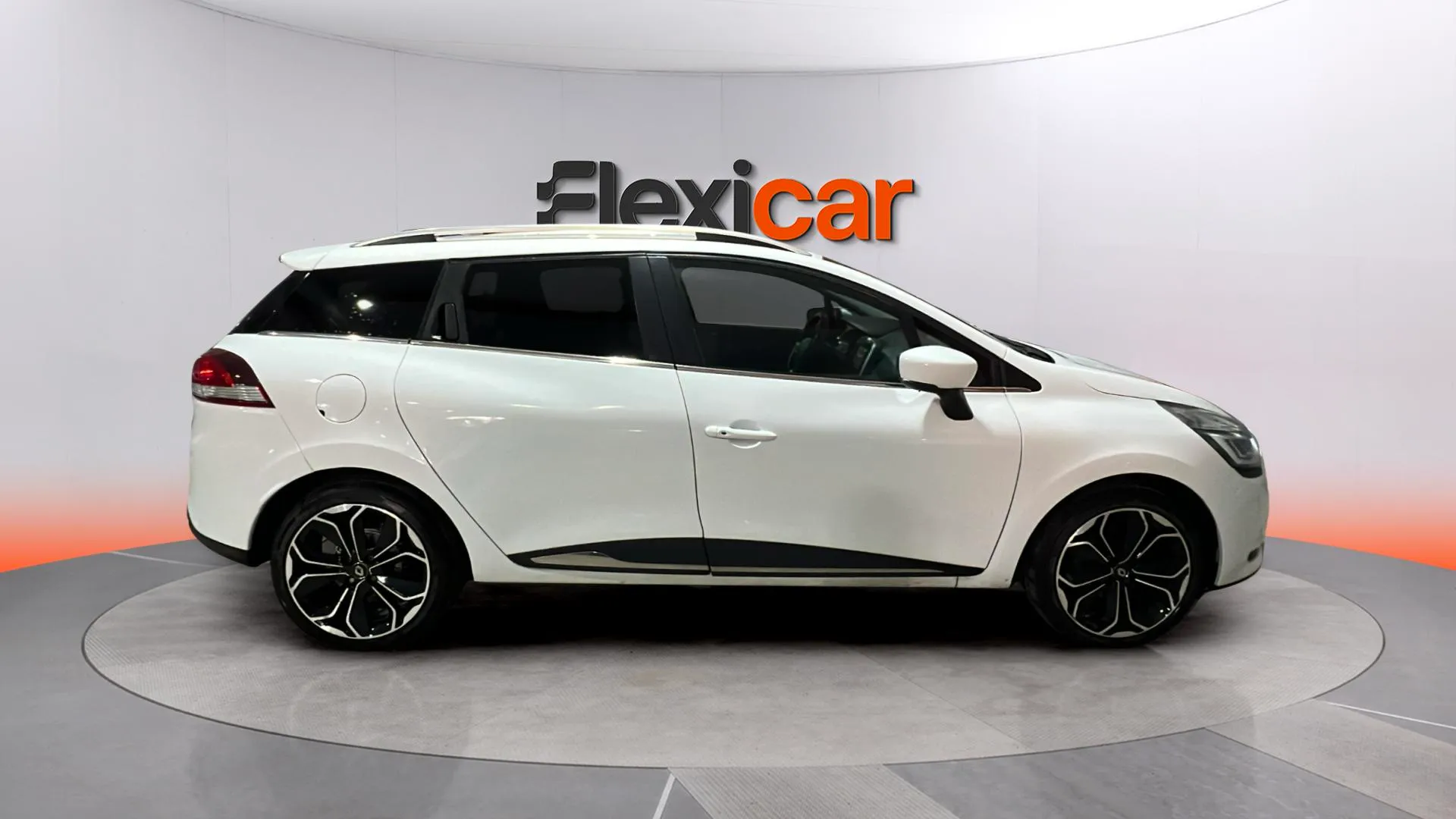 Renault Clio Sp. T. Limited TCe -18 - foto 8