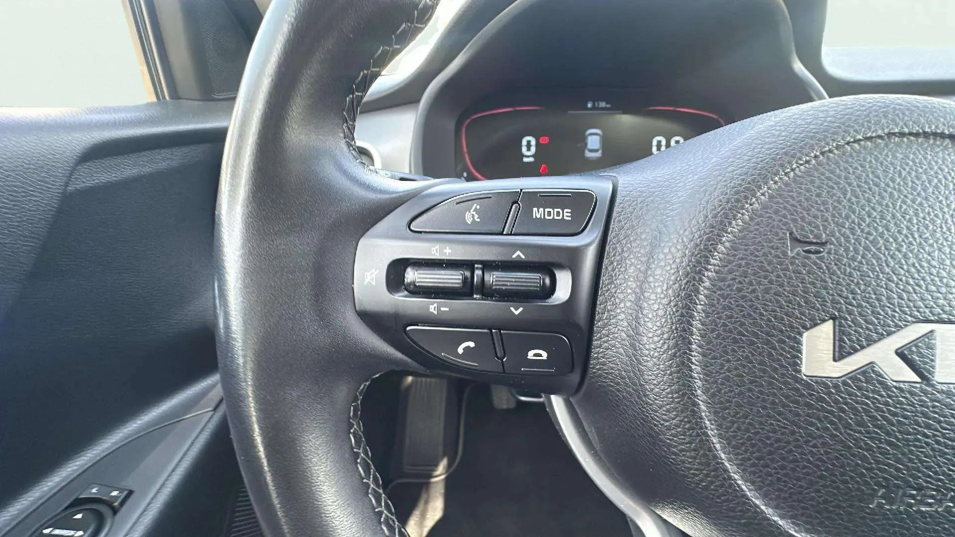 Kia Stonic 1.2 DPi Concept - foto 11