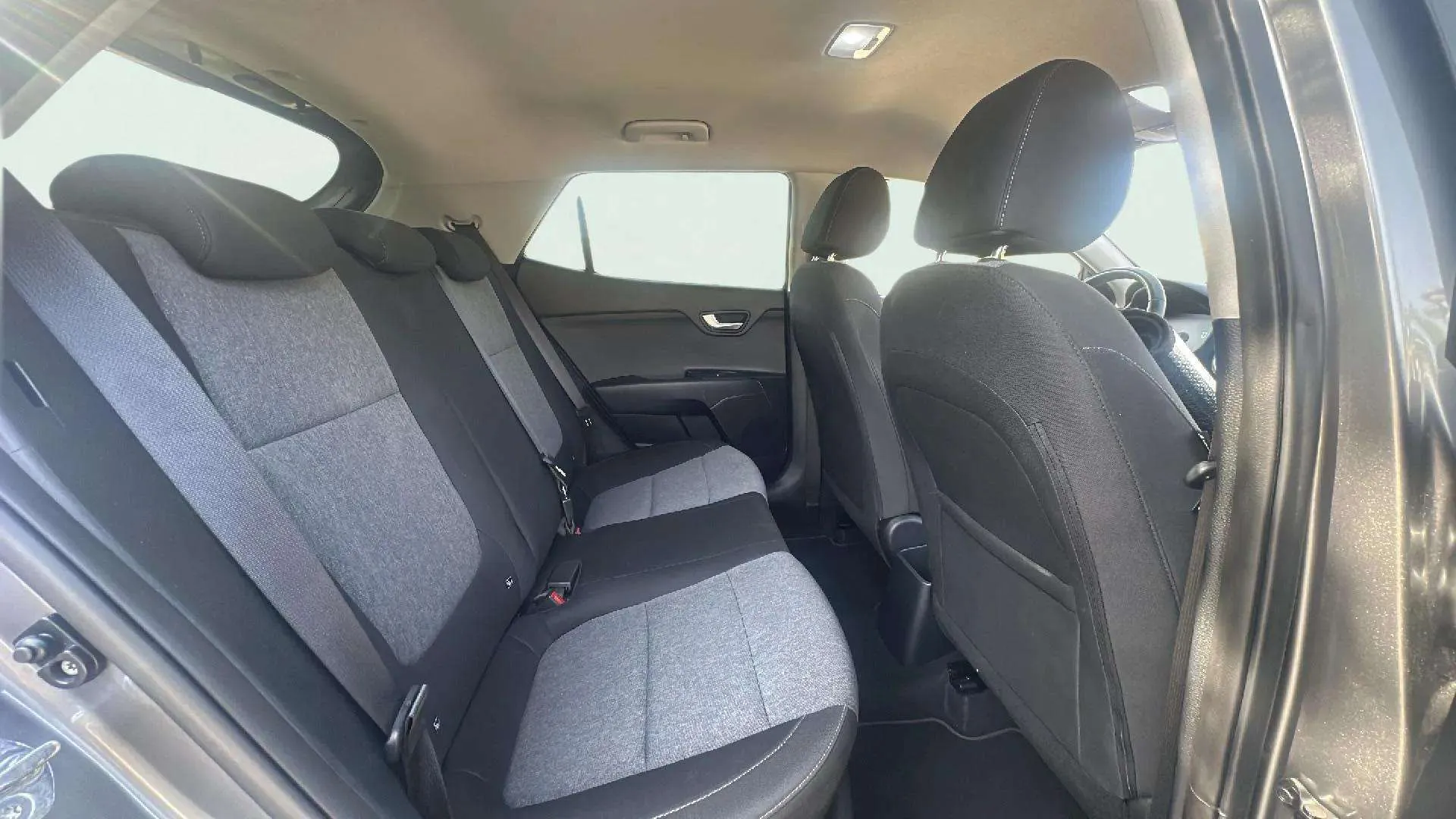 Kia Stonic 1.2 DPi Concept - foto 18