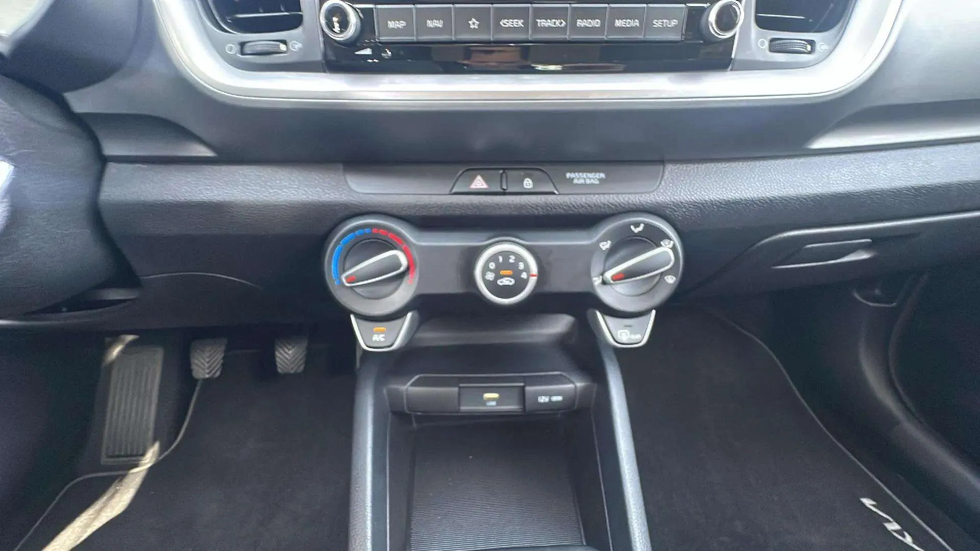 Kia Stonic 1.2 DPi Concept - foto 14