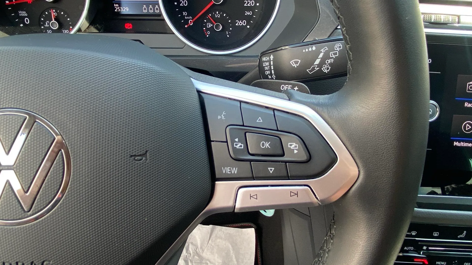 Volkswagen Tiguan Urban Sport 1.5 TSI DSG - foto 18