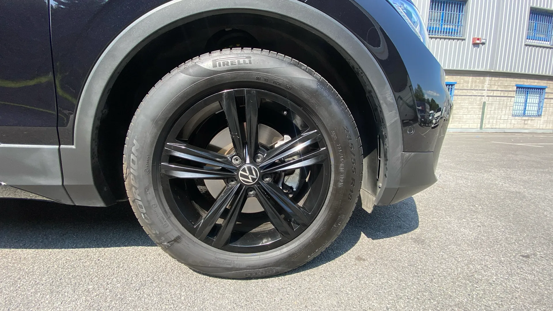 Volkswagen Tiguan Urban Sport 1.5 TSI DSG - foto 27
