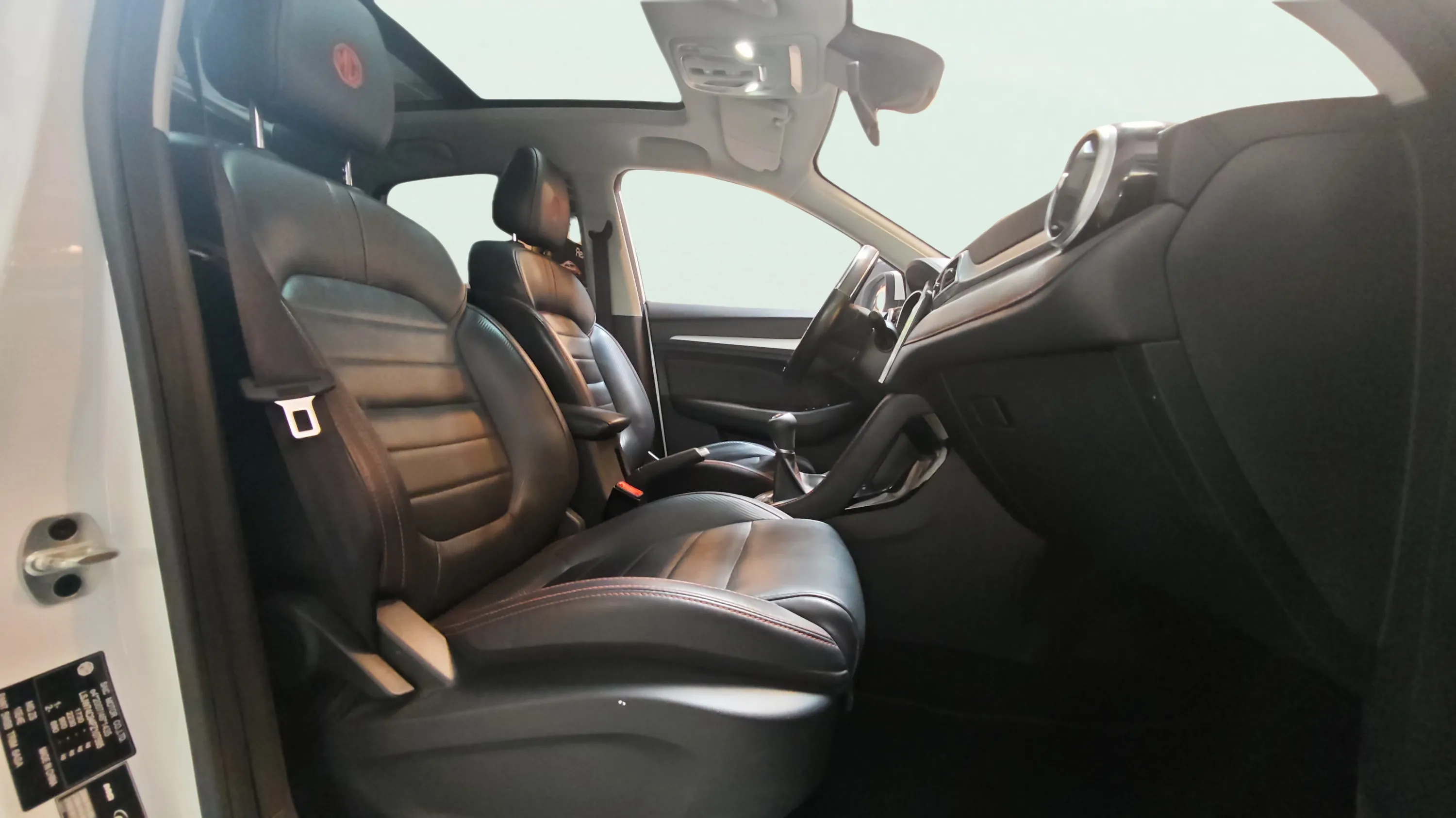 MG ZS 1.5 Luxury - foto 10