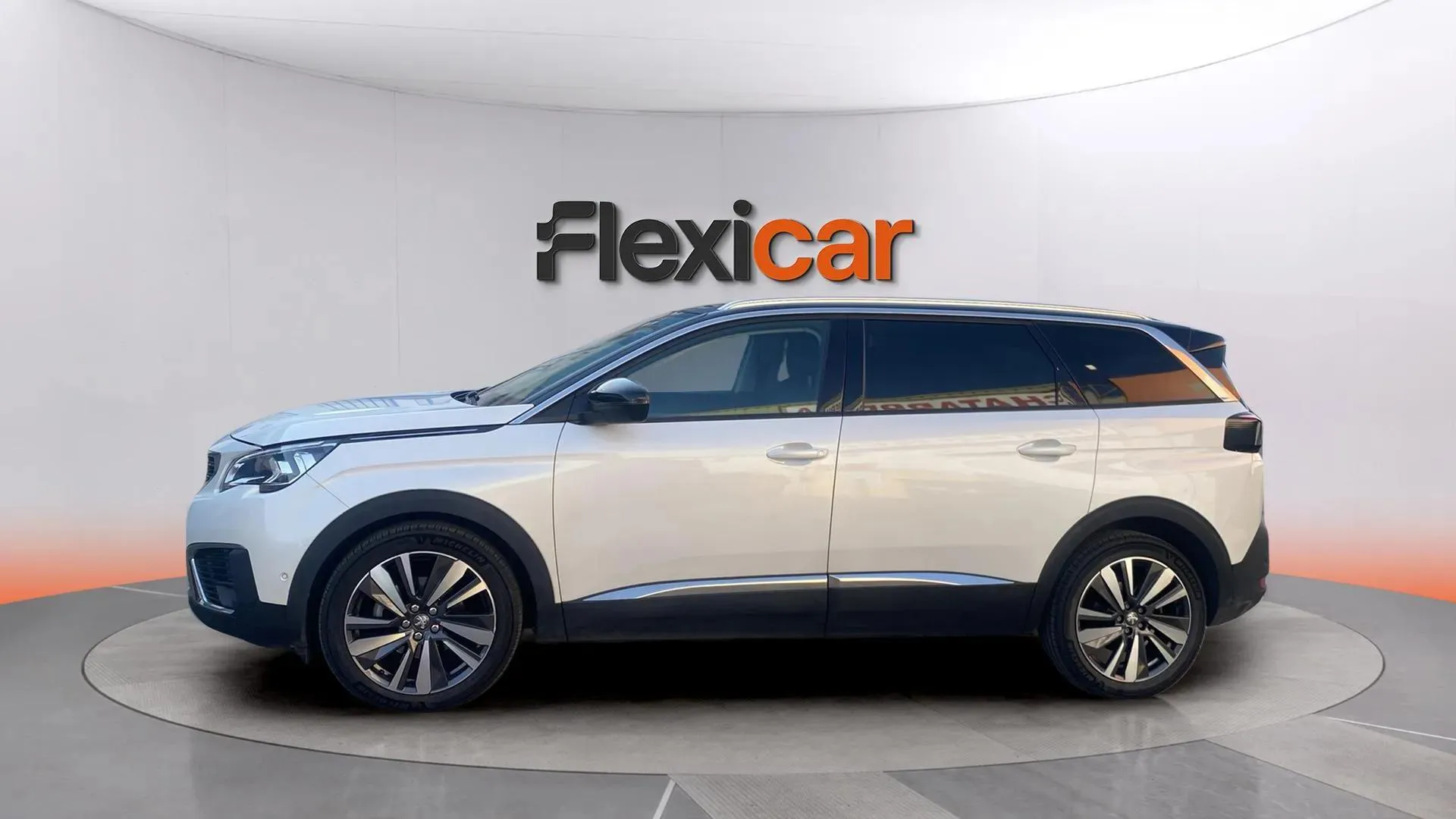 Peugeot 5008 Allure 1.2L PureTech - foto 4