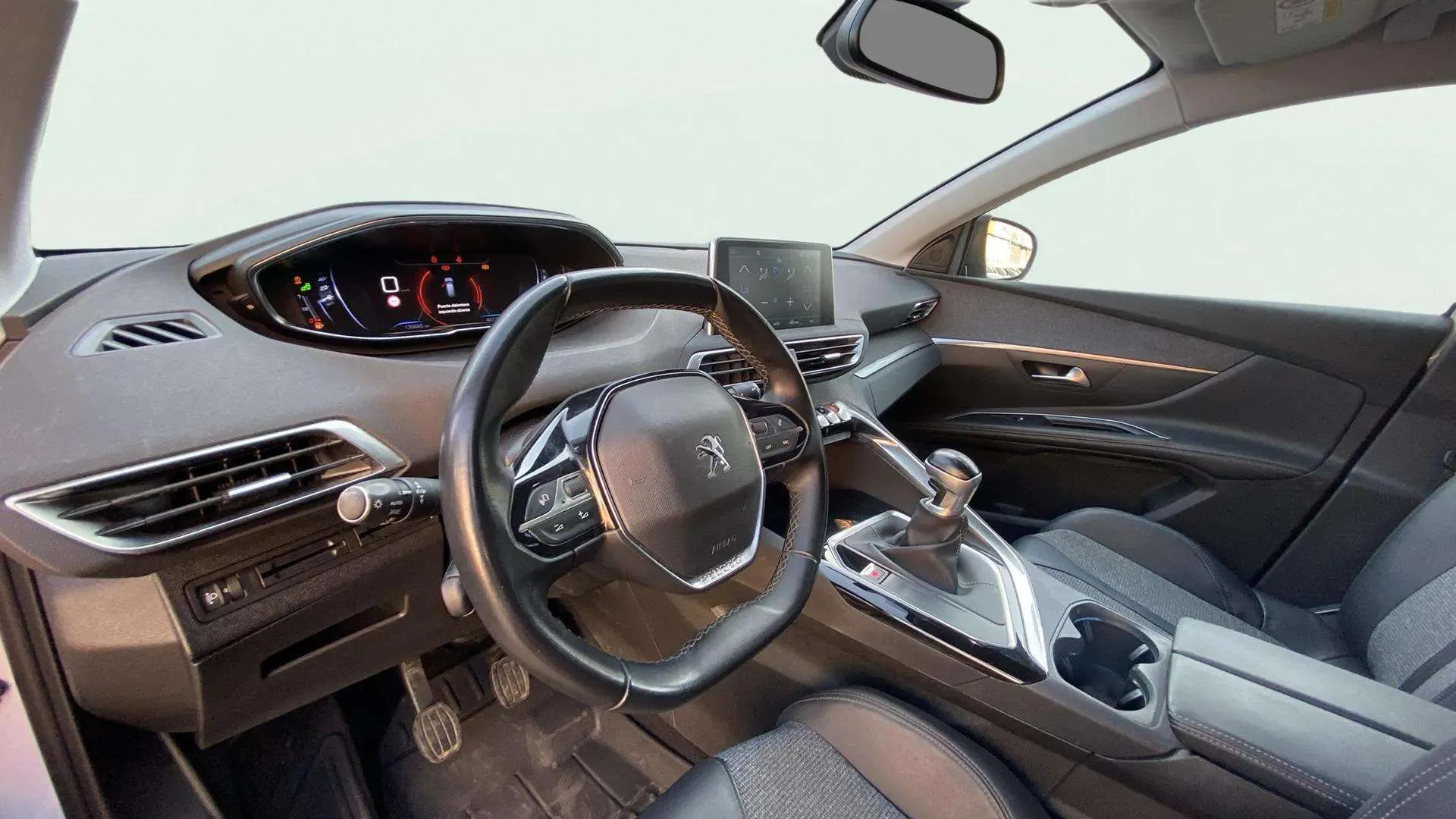 Peugeot 5008 Allure 1.2L PureTech - foto 10