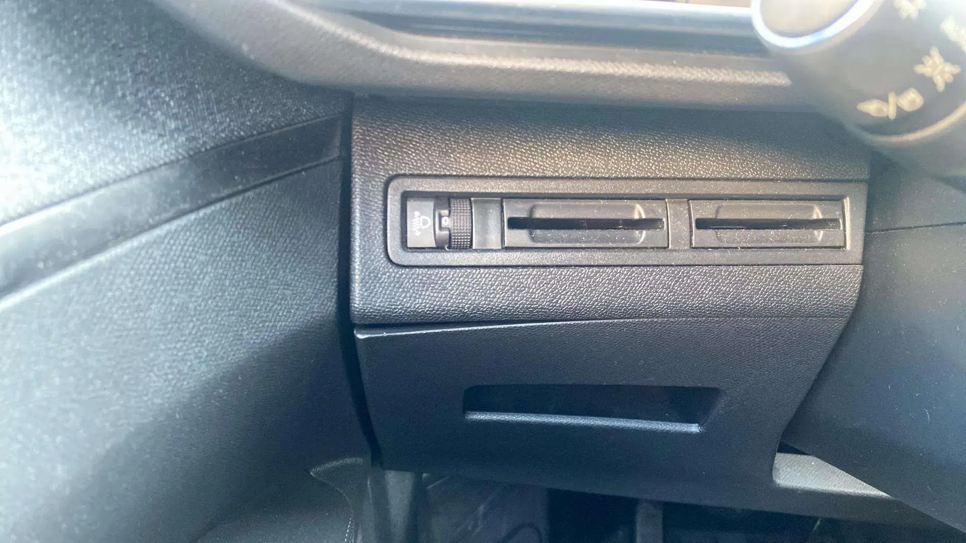 Peugeot 5008 Allure 1.2L PureTech - foto 22