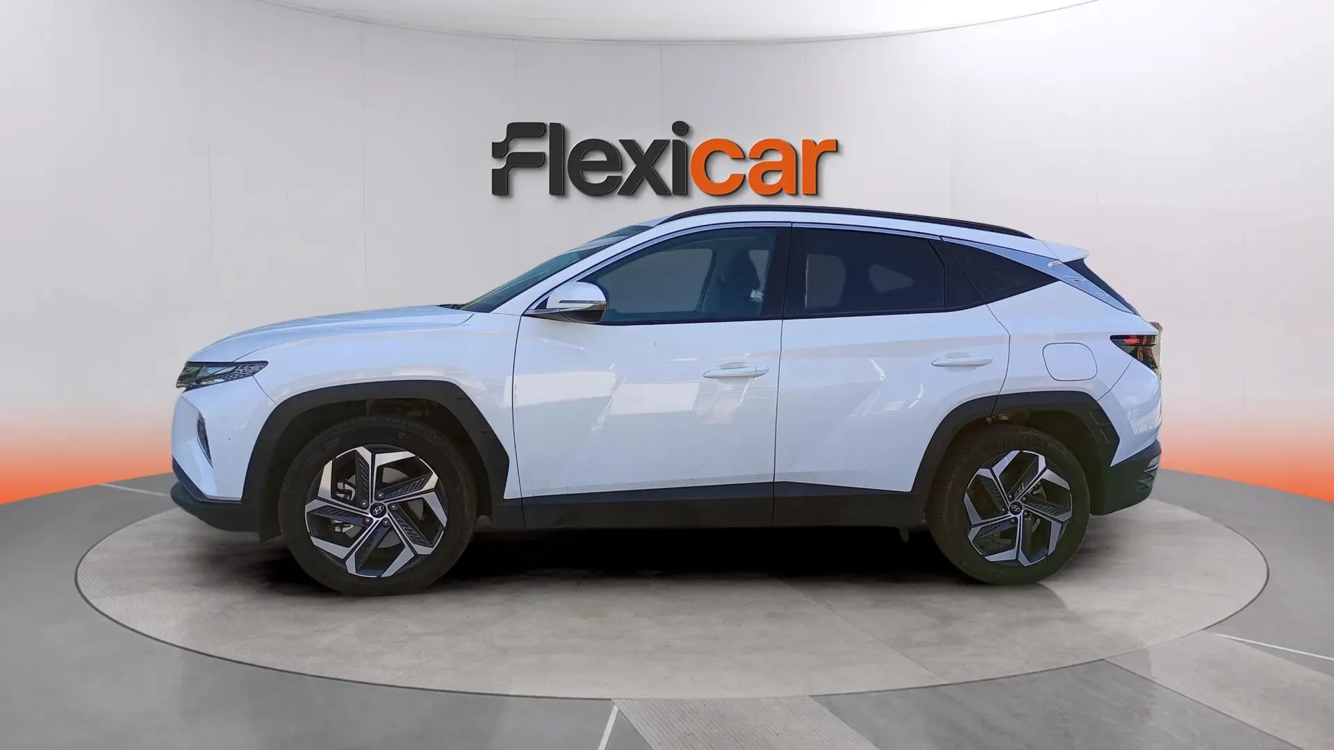 Hyundai Tucson 1.6 T-GDi PHEV Maxx 4x4 - foto 6