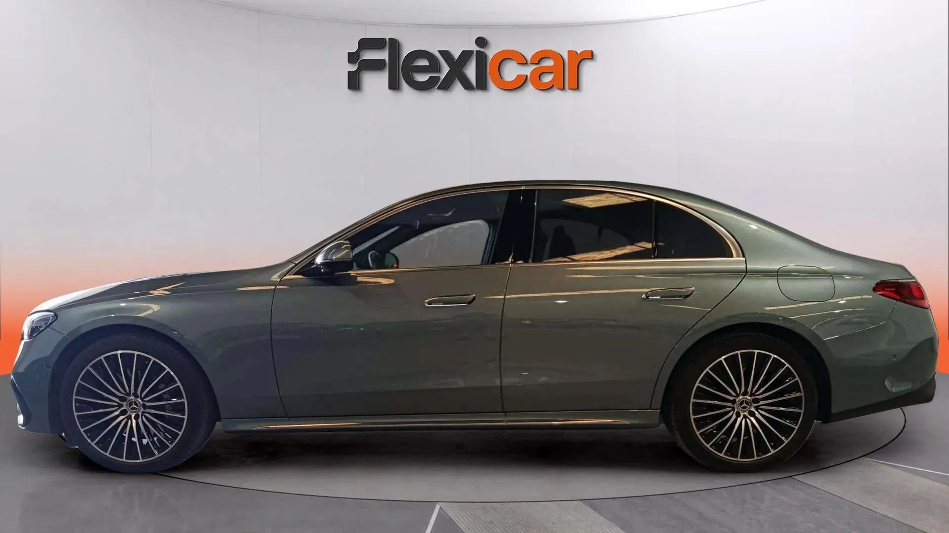 Mercedes-Benz Clase E E 300 e - foto 6