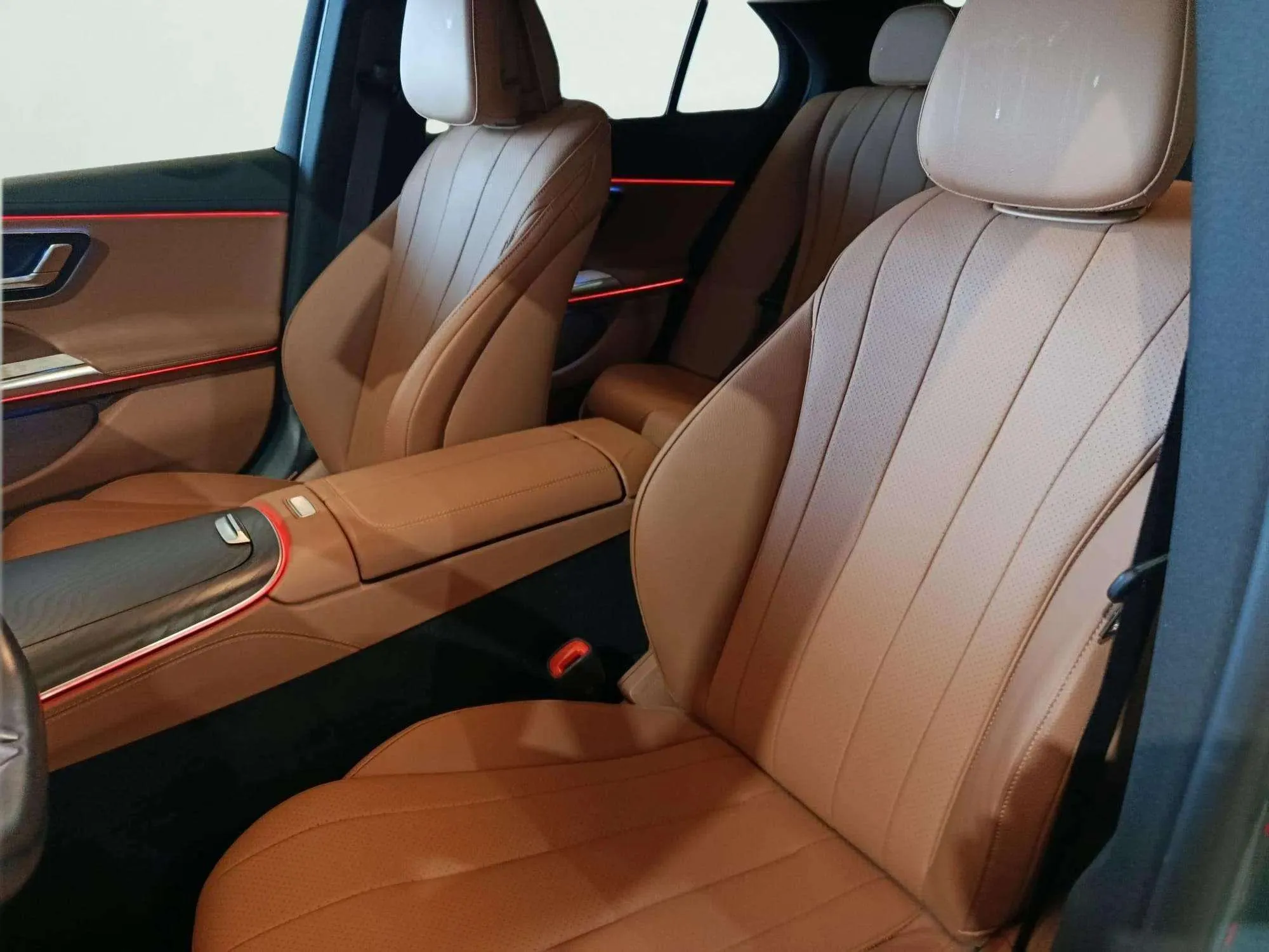 Mercedes-Benz Clase E E 300 e - foto 17
