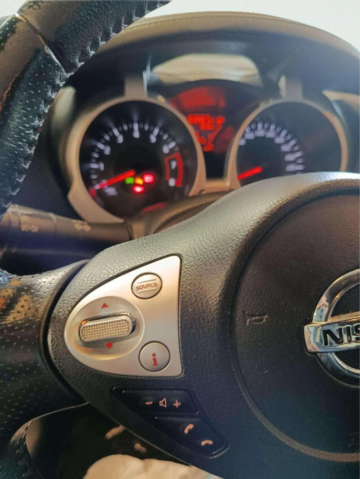 Nissan Juke DIG-T EU6 6M/T Acenta - foto 13