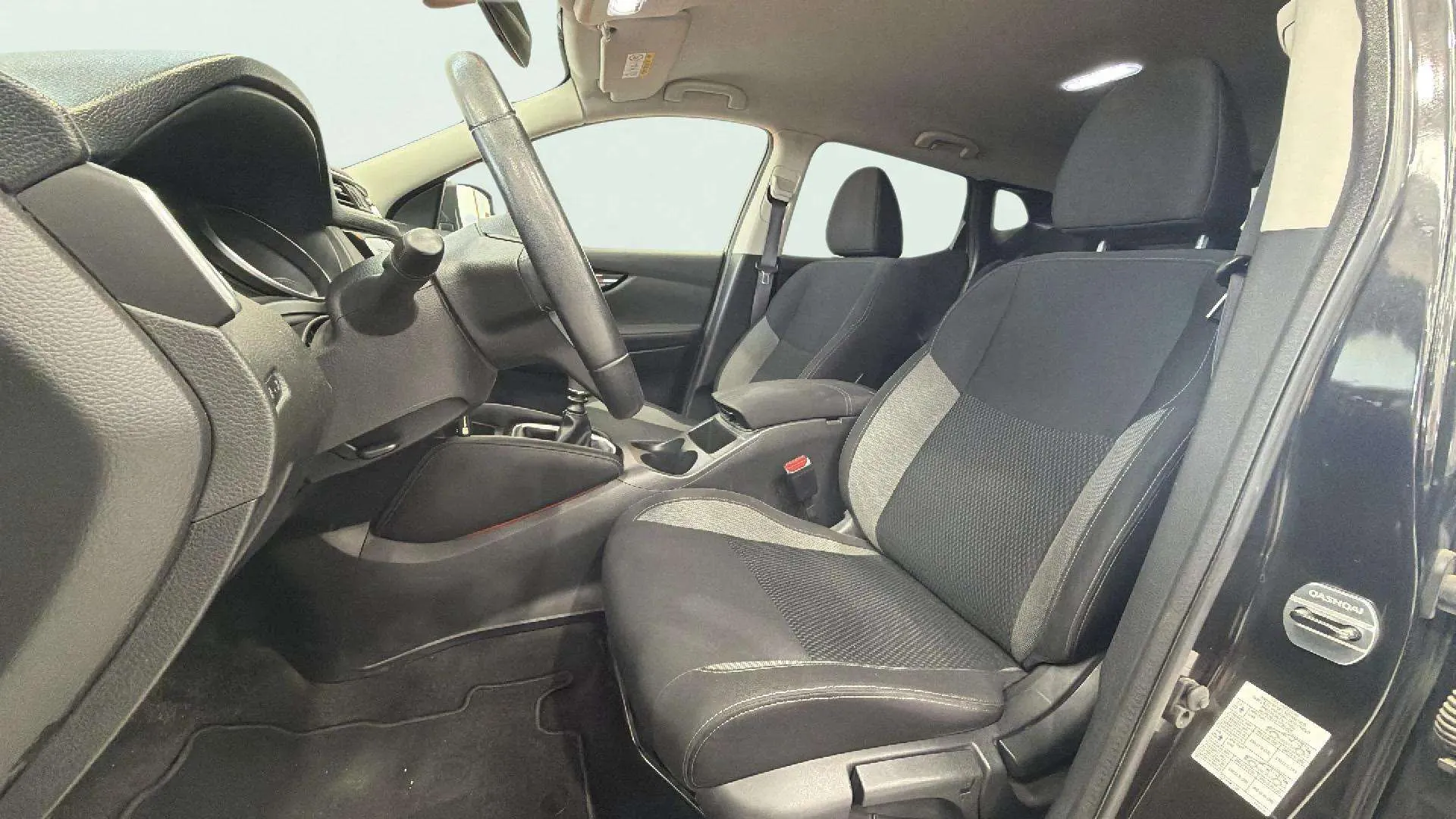 Nissan Qashqai DIG-T Acenta - foto 18