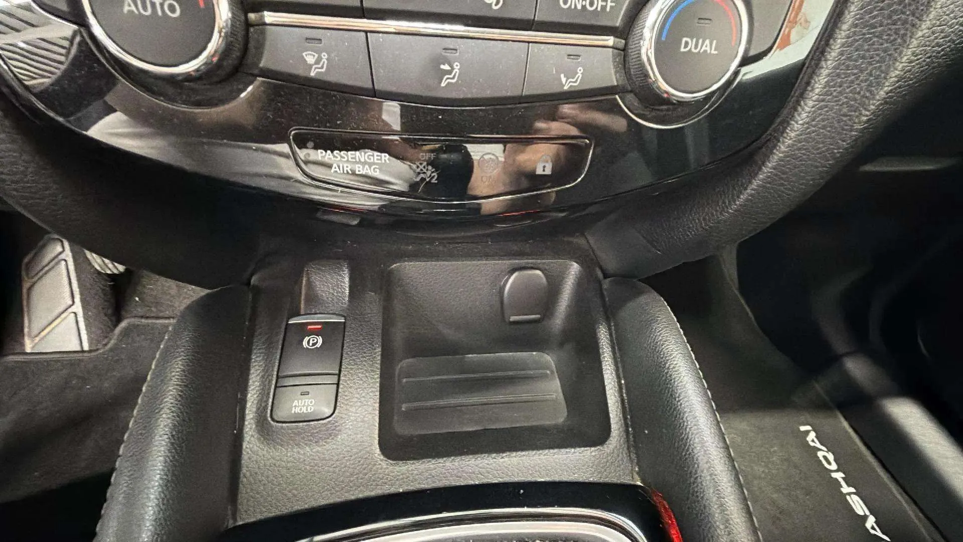 Nissan Qashqai DIG-T Acenta - foto 17