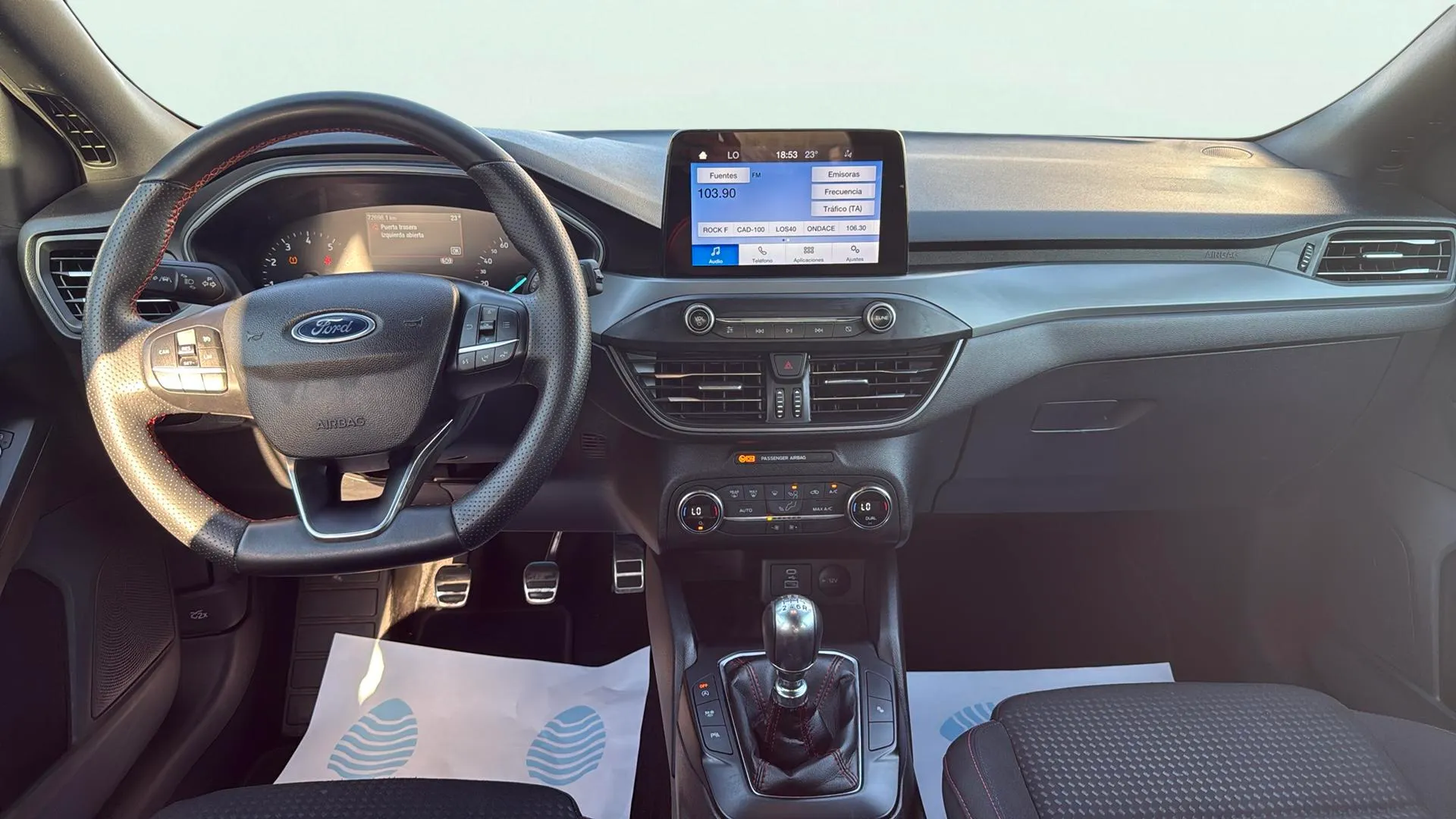 Ford Focus 1.0 EcoBoost MHEV ST-Line - foto 11