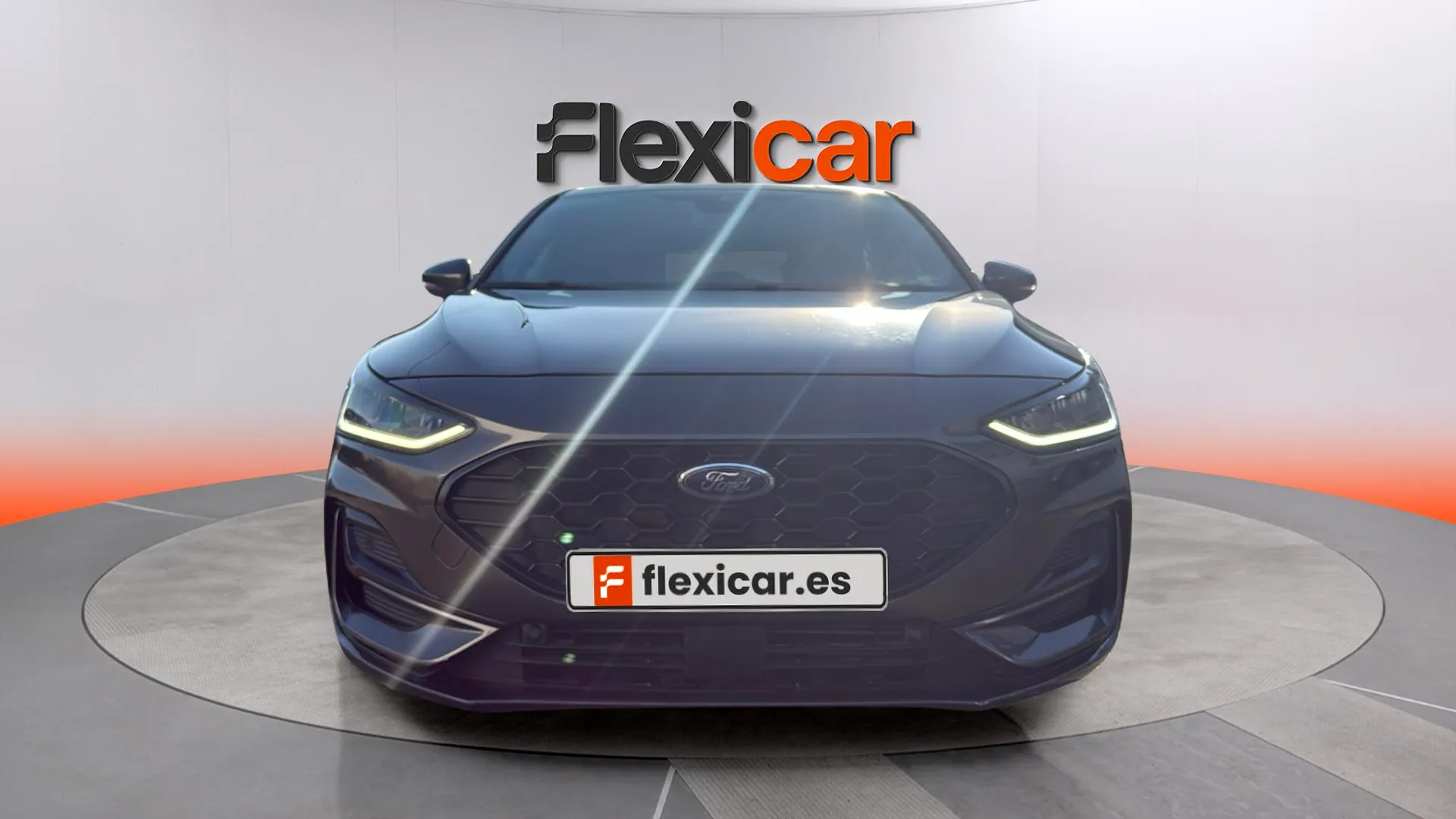 Ford Focus 1.0 EcoBoost MHEV ST-Line - foto 2